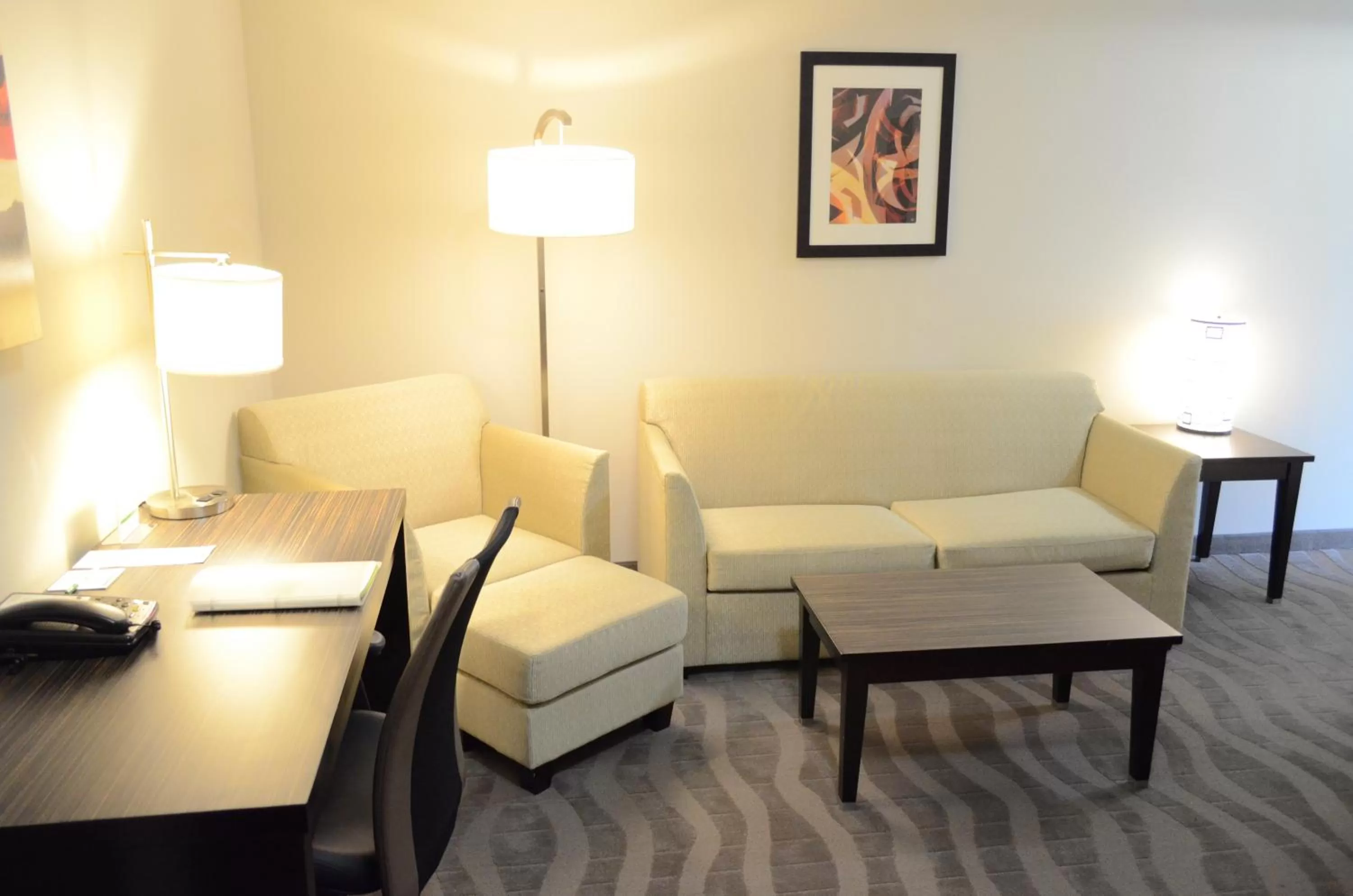 Living room in Holiday Inn Houston West - Westway Park by IHG