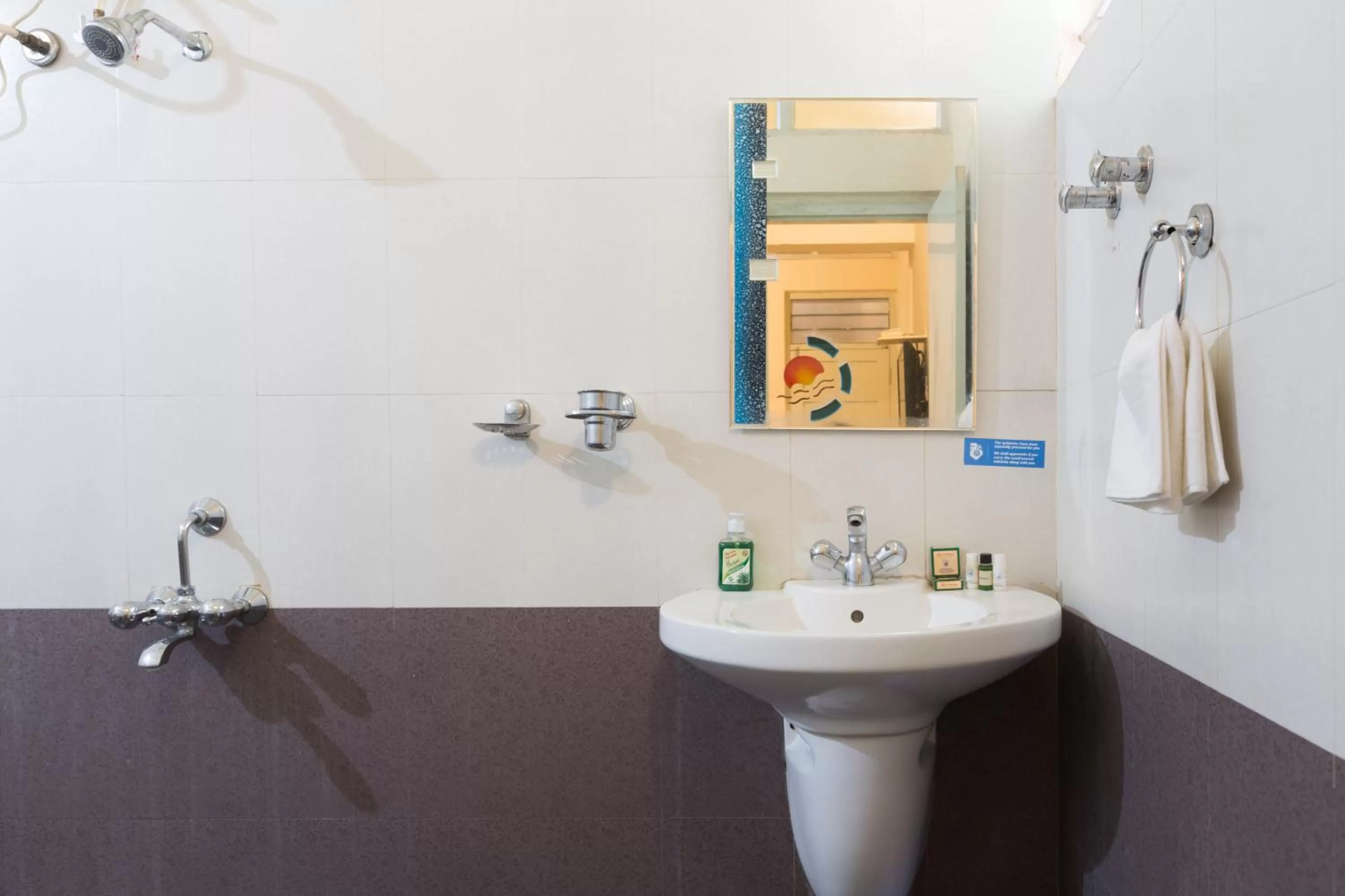 KSTDC Hotel Mayura TalaKaveri, Bhagamandala