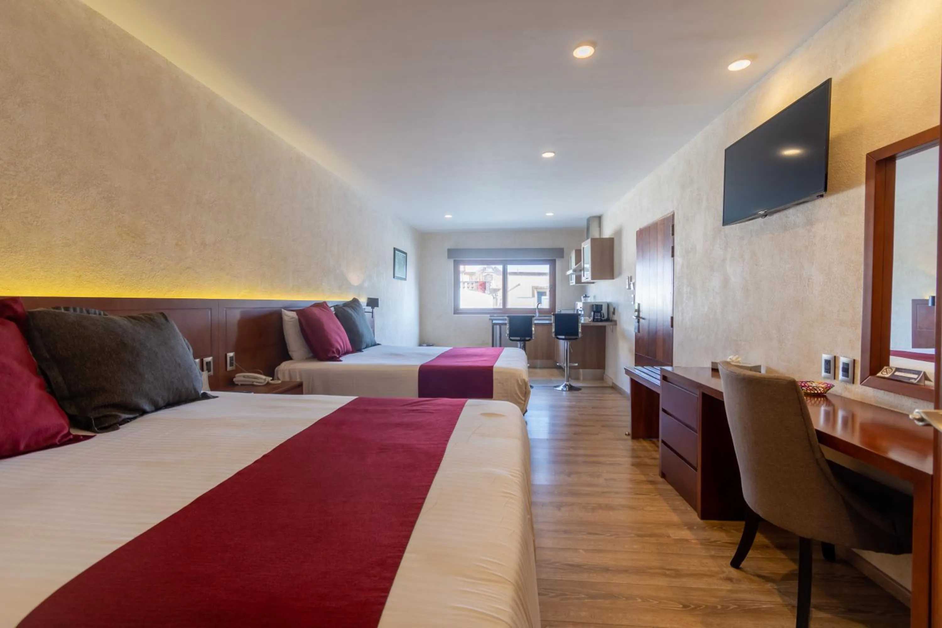 Photo of the whole room, Bed in Hotel Madero