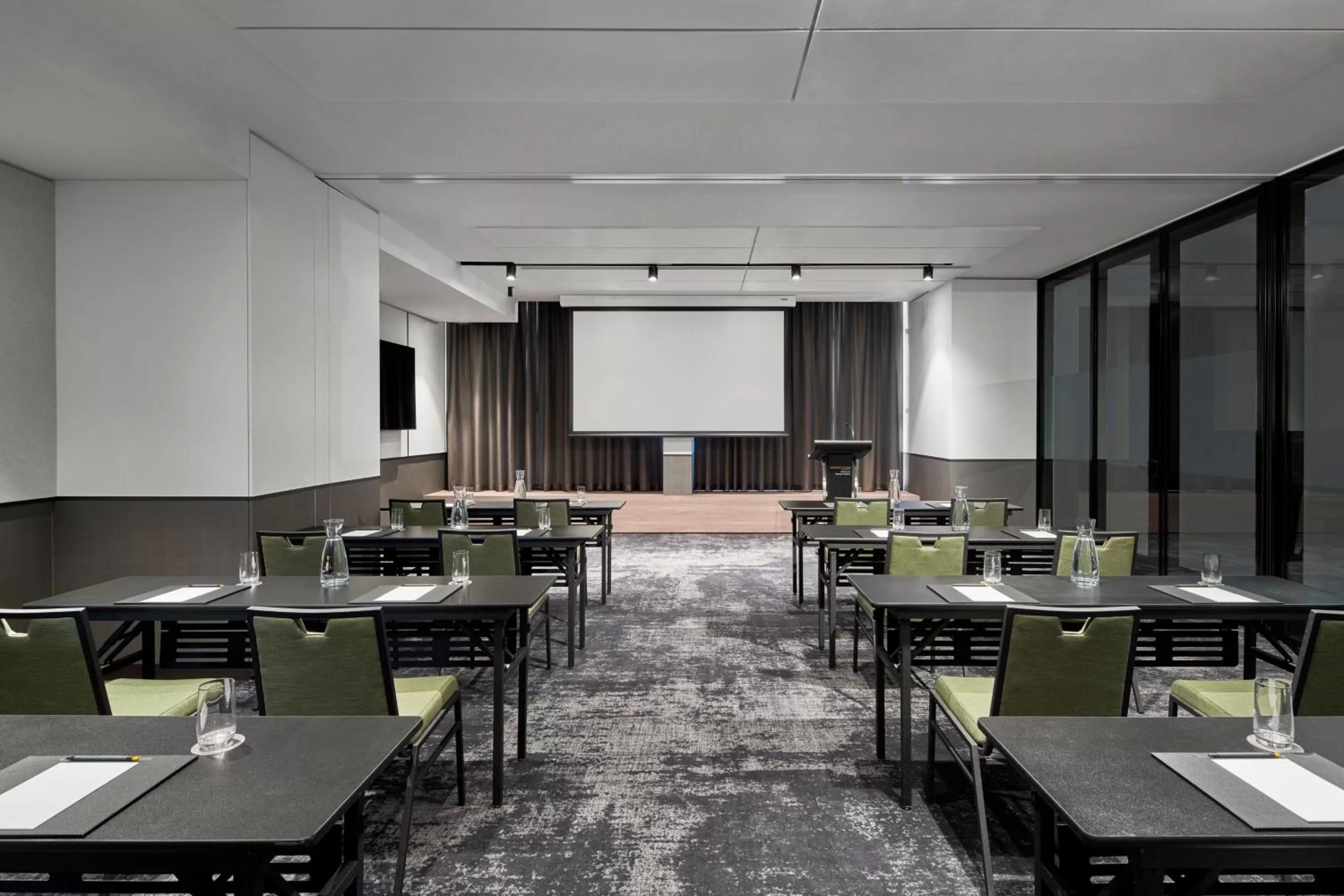 Meeting/conference room in Courtyard by Marriott Melbourne Flagstaff Gardens