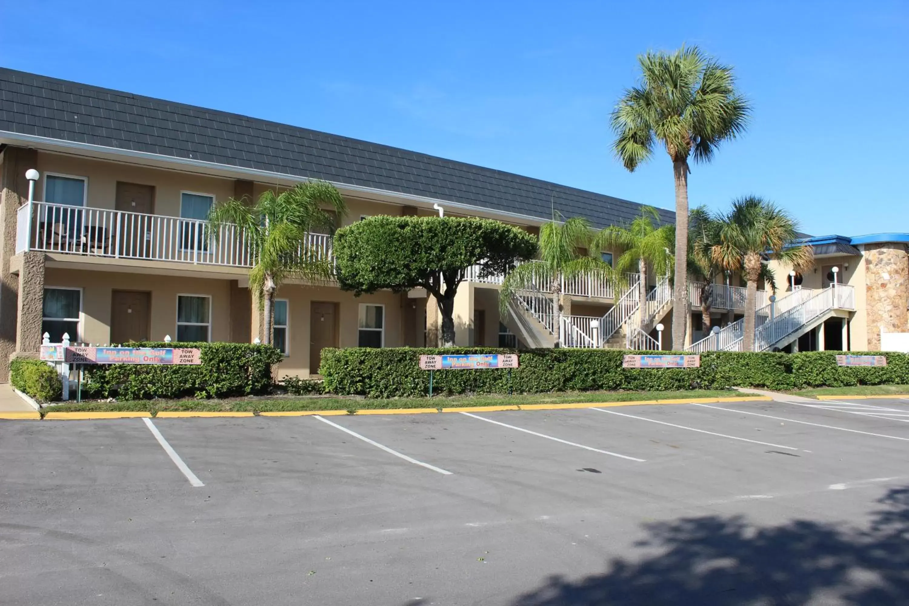 Property Building in Inn on the Gulf Property Building in Inn on the Gulf