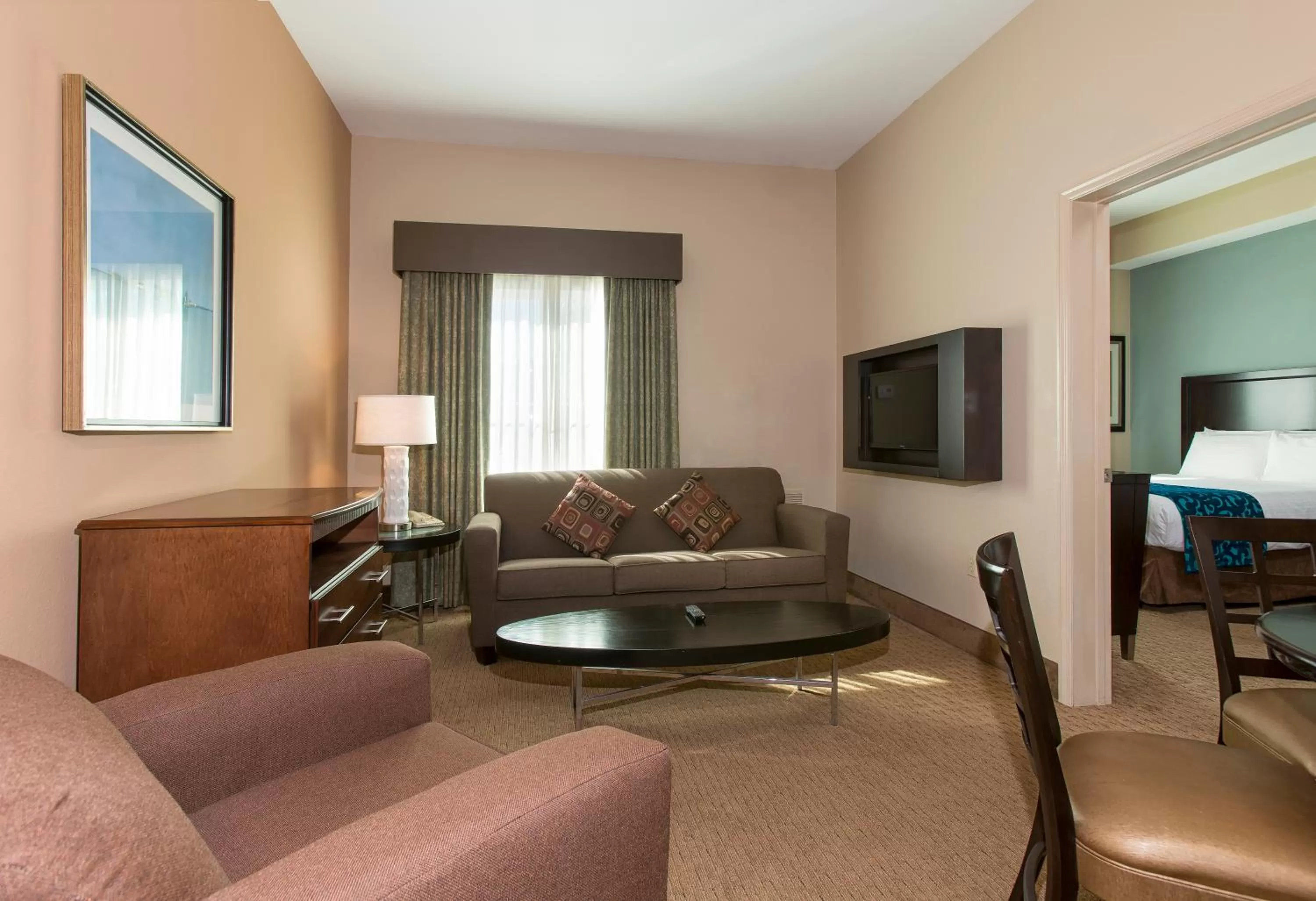 Living room in Hawthorn Suites by Wyndham Lake Buena Vista, a staySky Hotel & Resort