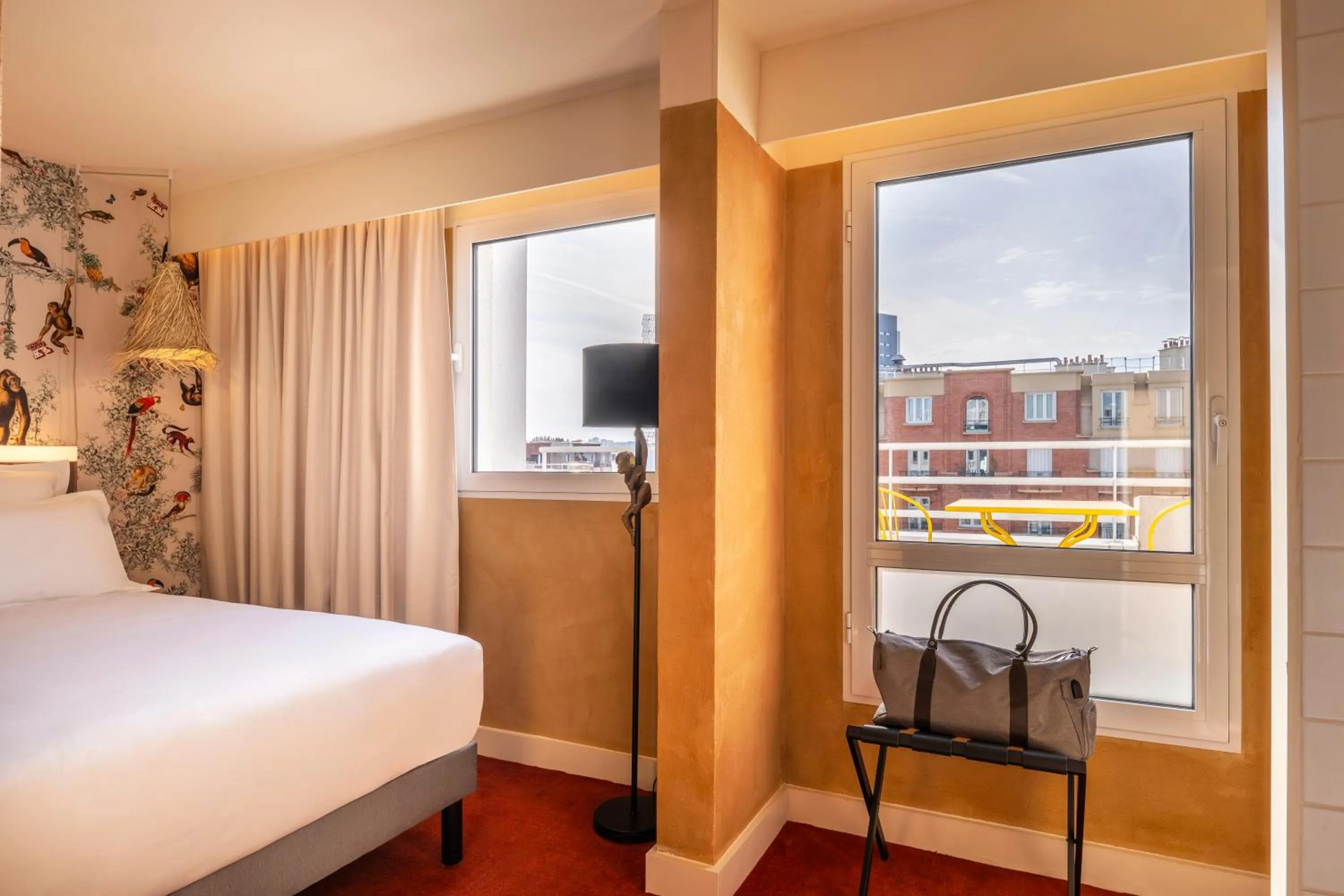 Patio, Bed in Kopster Hotel Paris Porte de Versailles