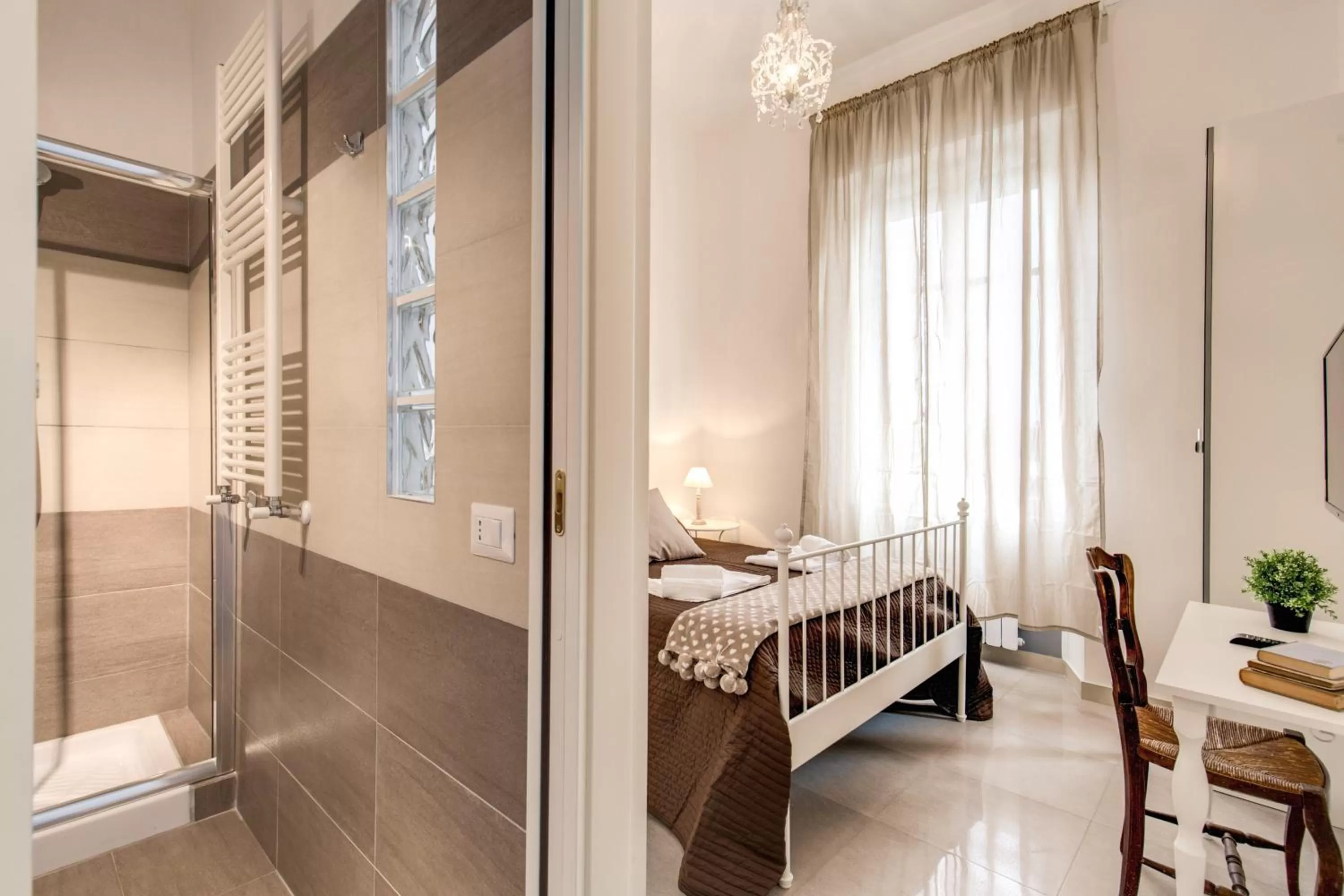 Bathroom, Bed in Relais La Torretta