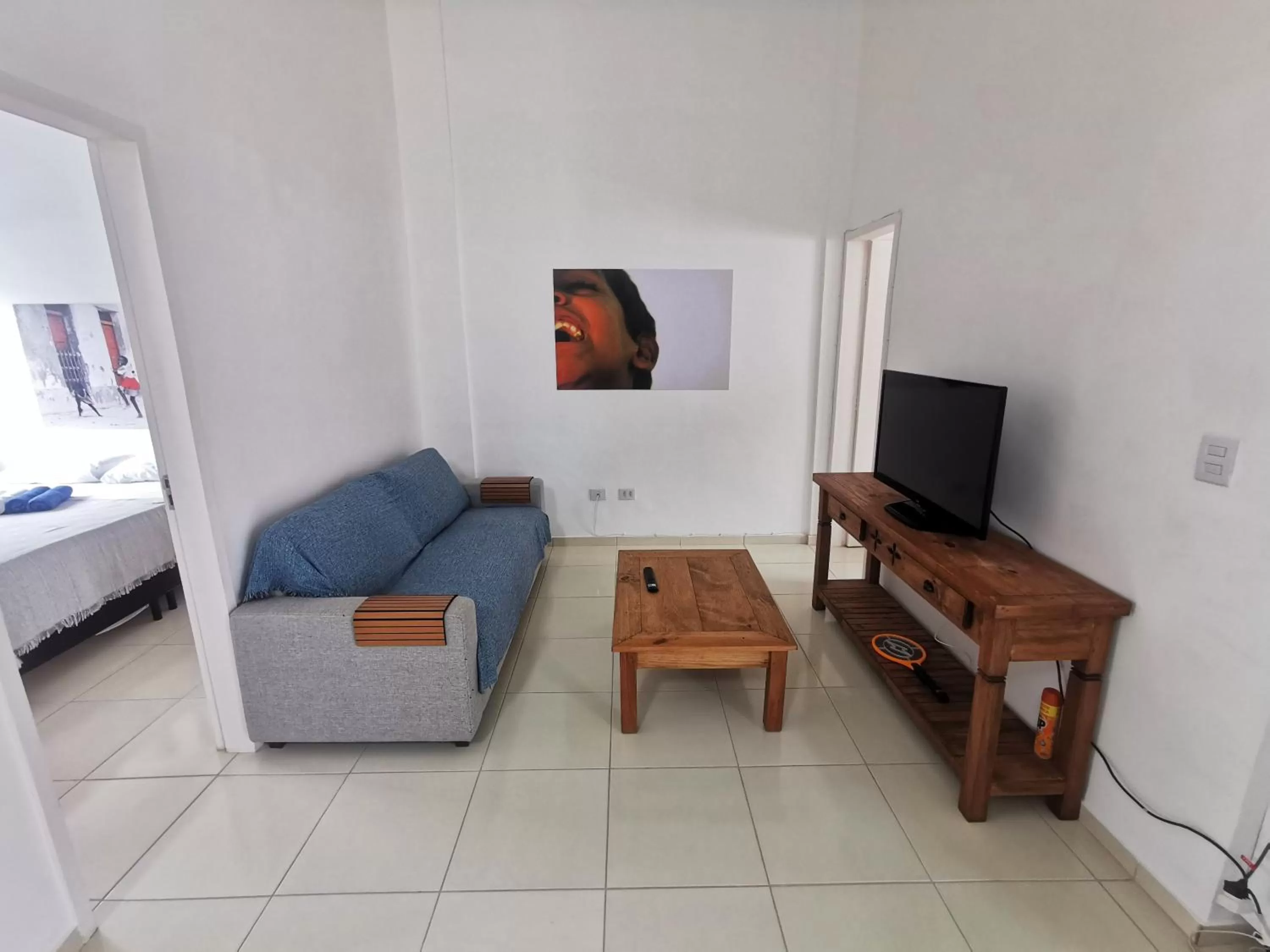 Living room, TV/Entertainment Center in Manga Verde Beach Residence