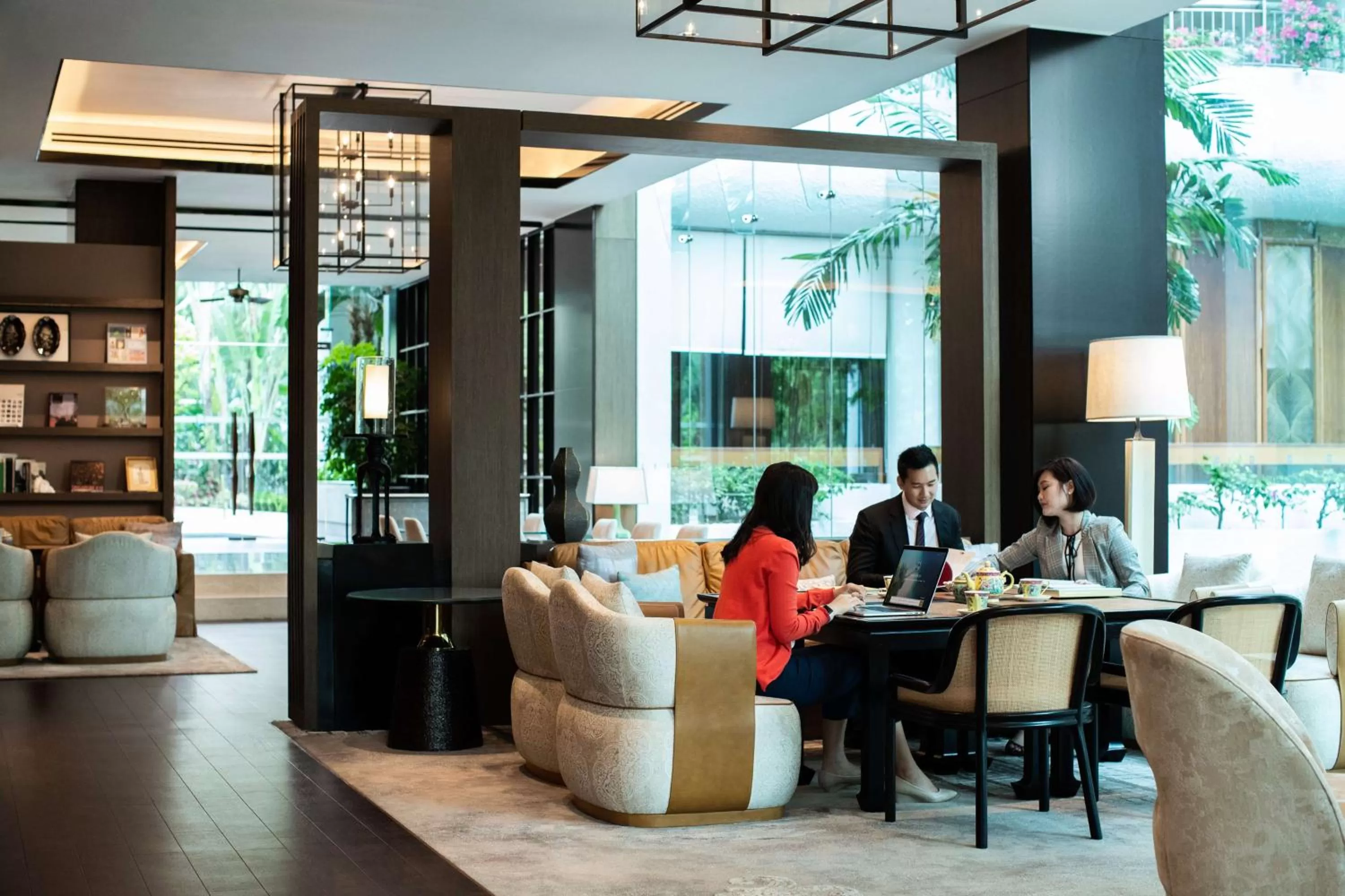 Restaurant/places to eat in Shangri-La Singapore