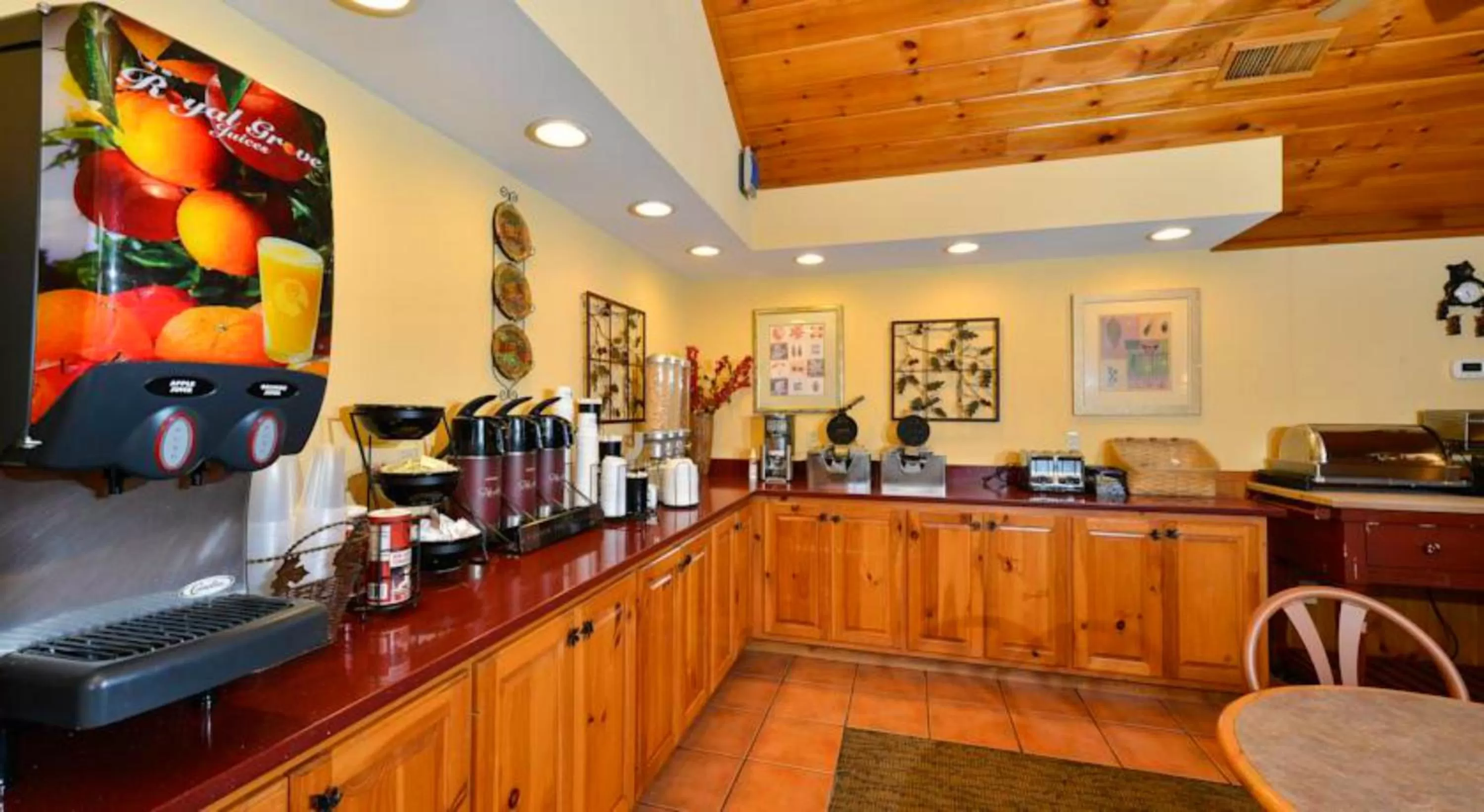 Breakfast in Baymont by Wyndham Sevierville Pigeon Forge