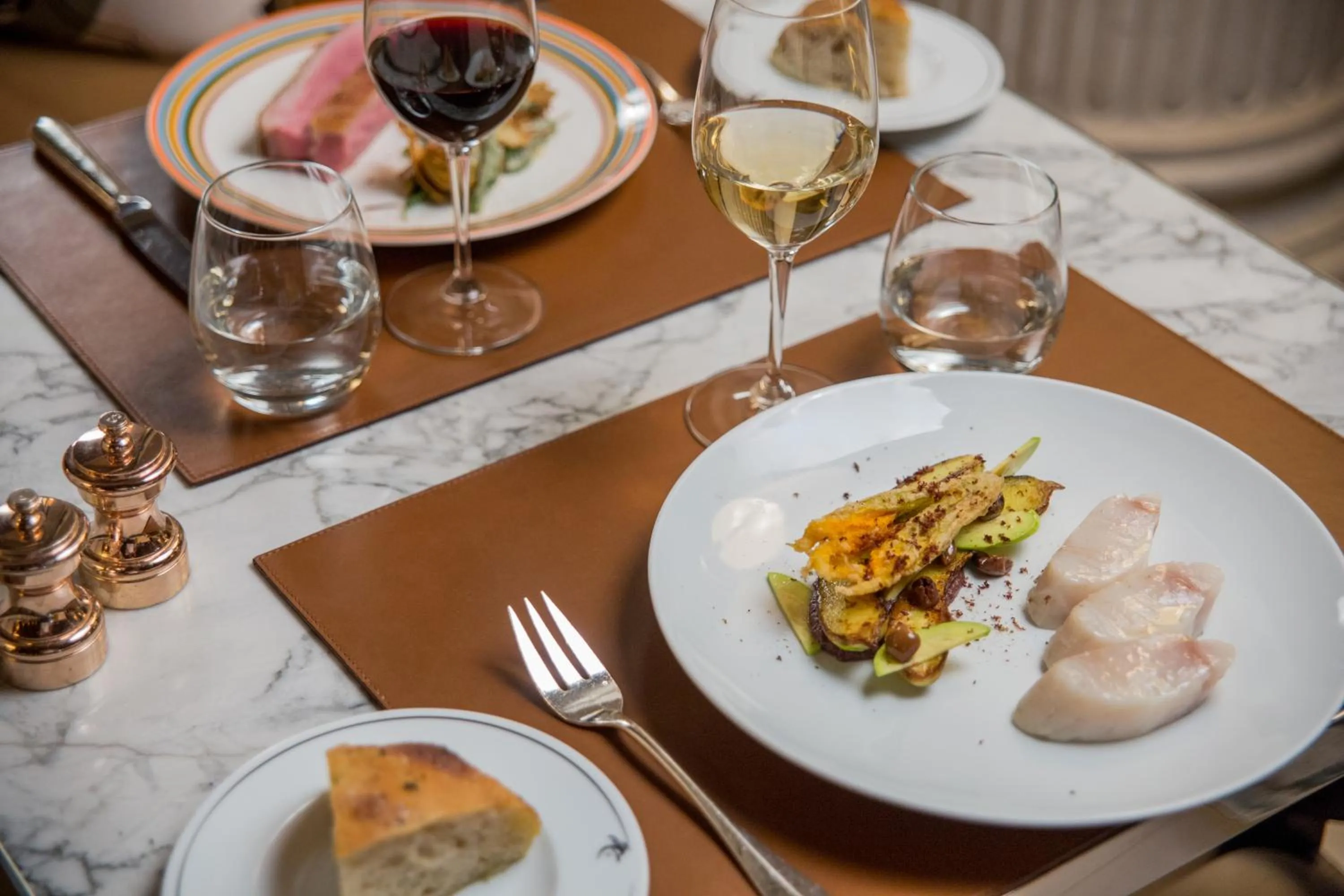 Restaurant/places to eat in Le Meurice – Dorchester Collection