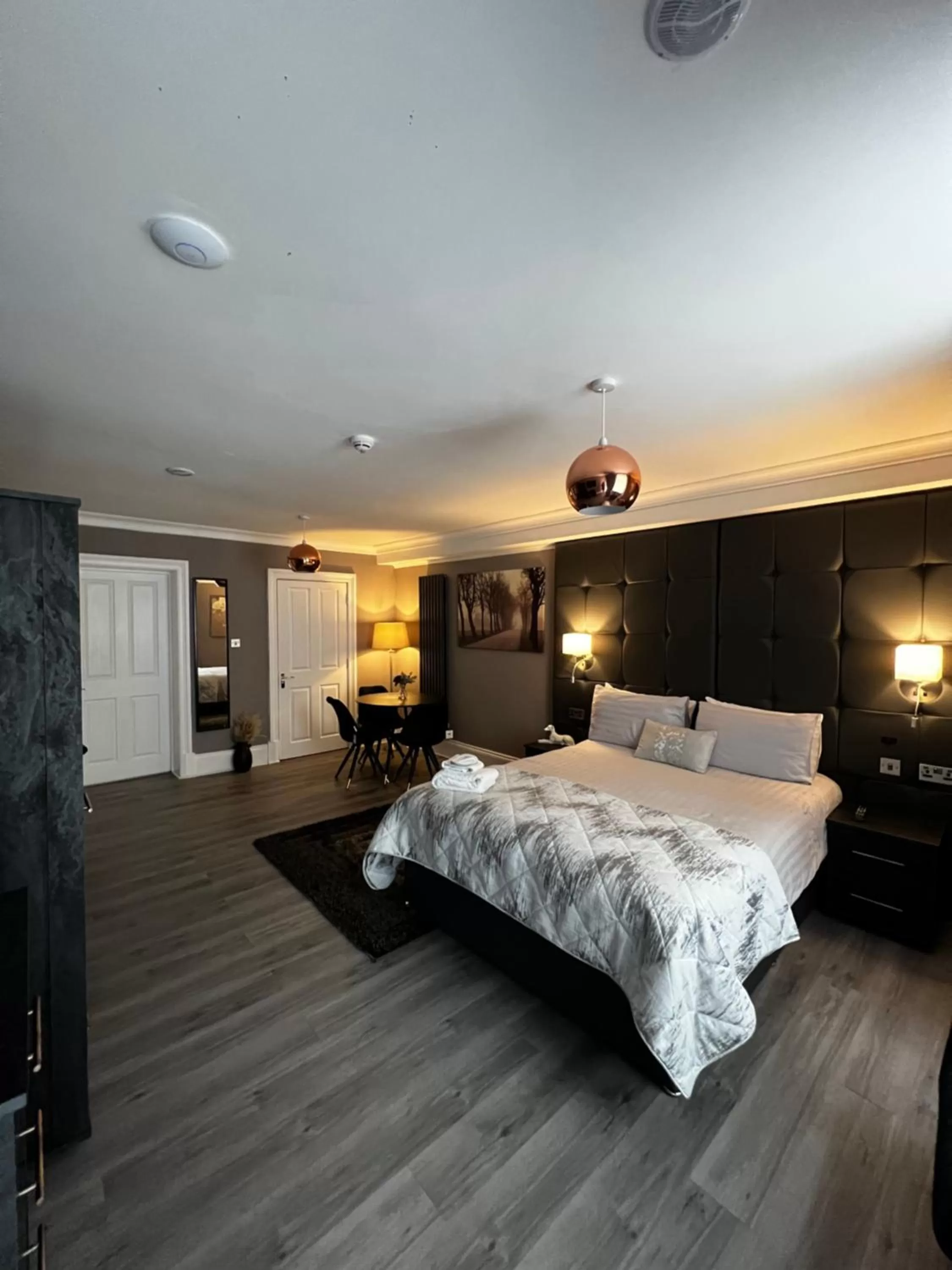 Bed in Amani Apartments - Glasgow City Centre