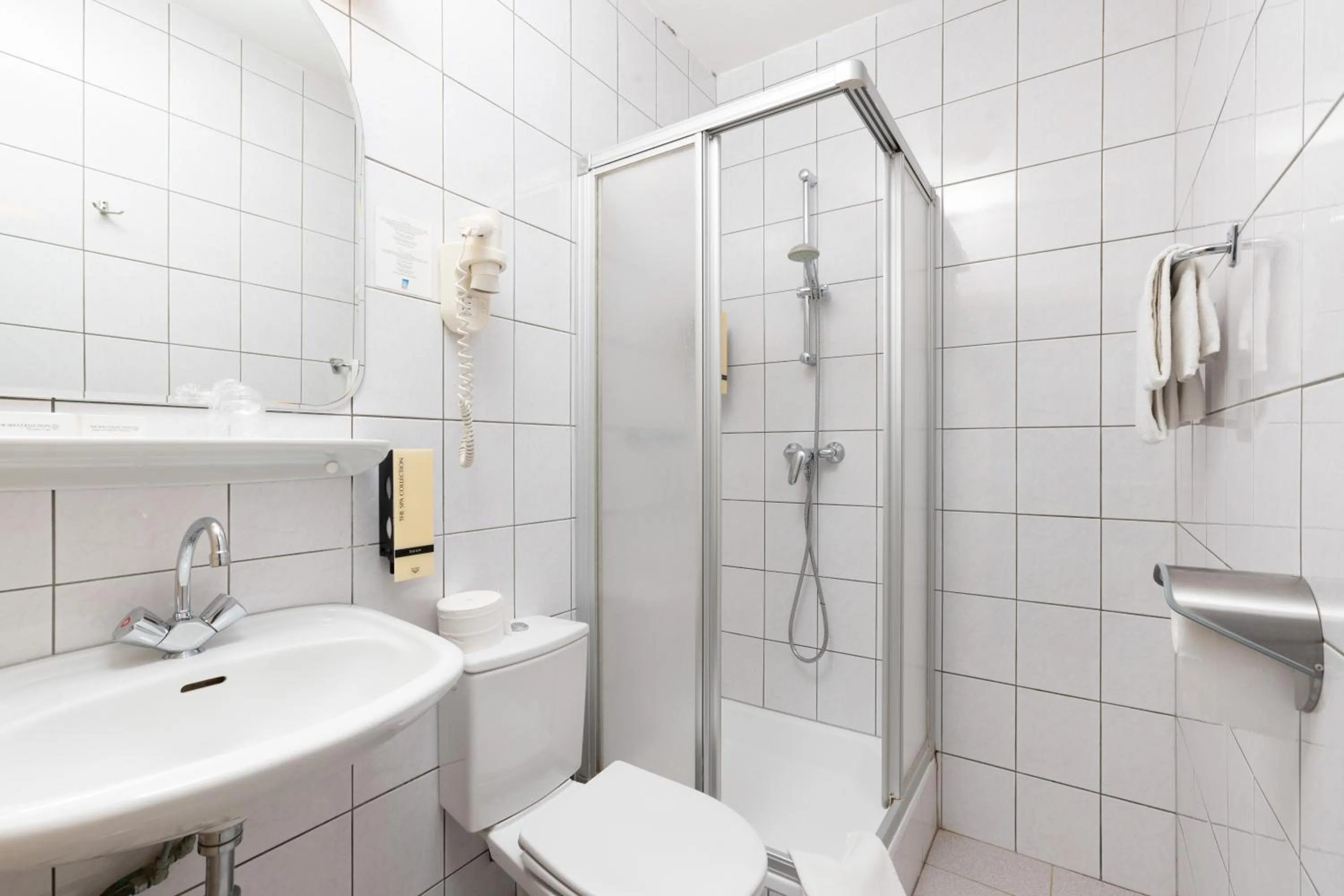 Bathroom in Owl Hotel