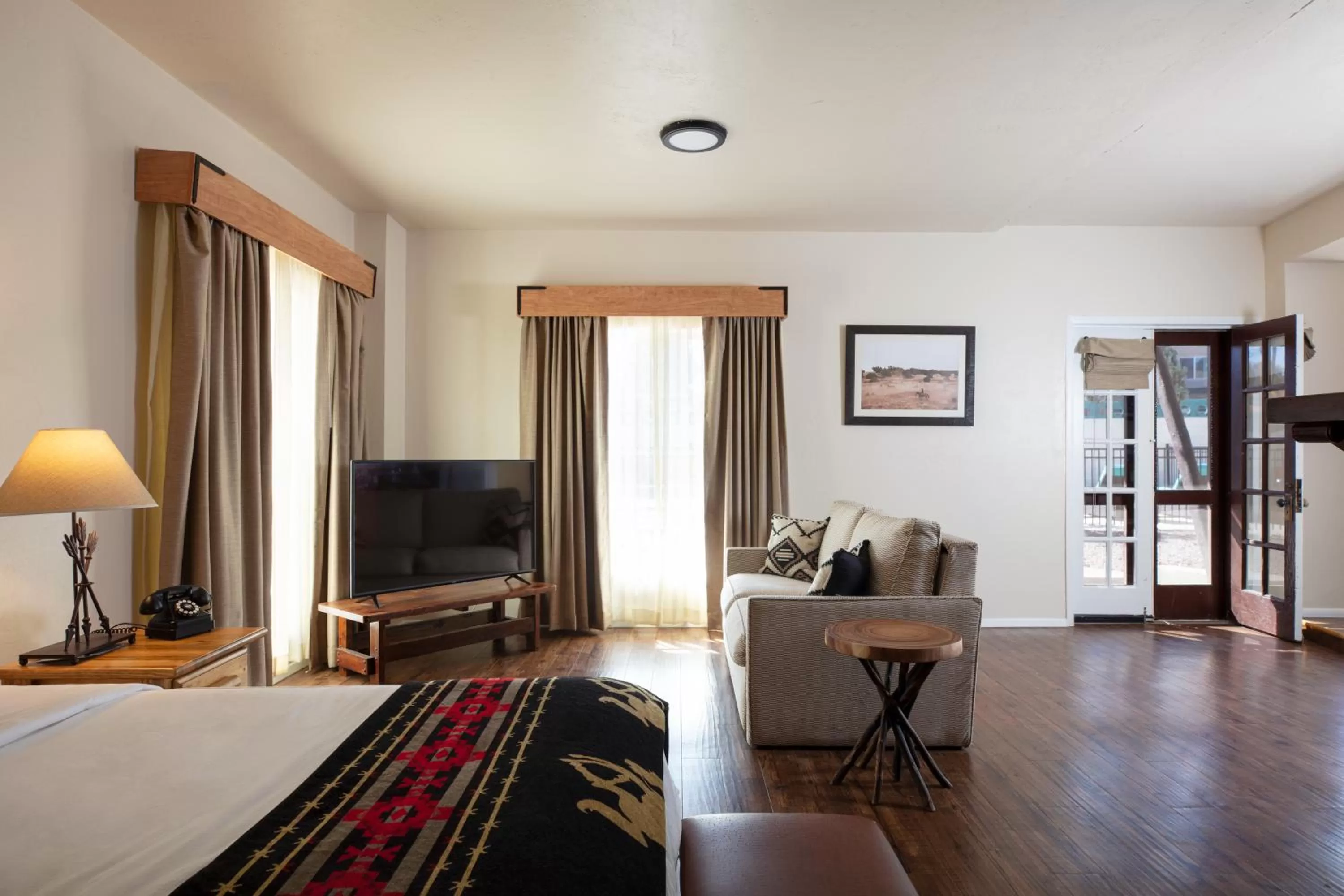 TV and multimedia, Bed in Hotel El Rancho