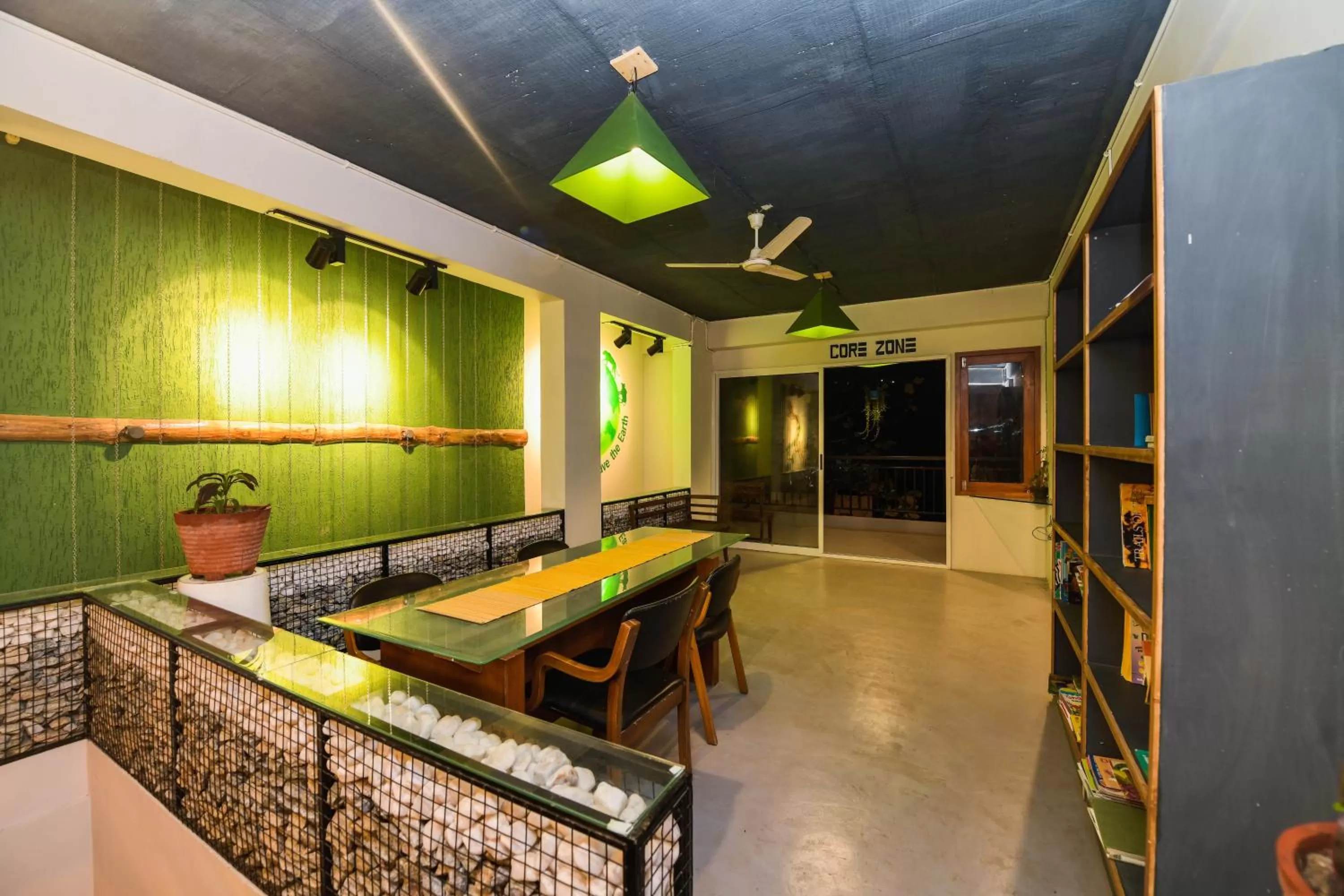 Property building in SAFARI QUEST