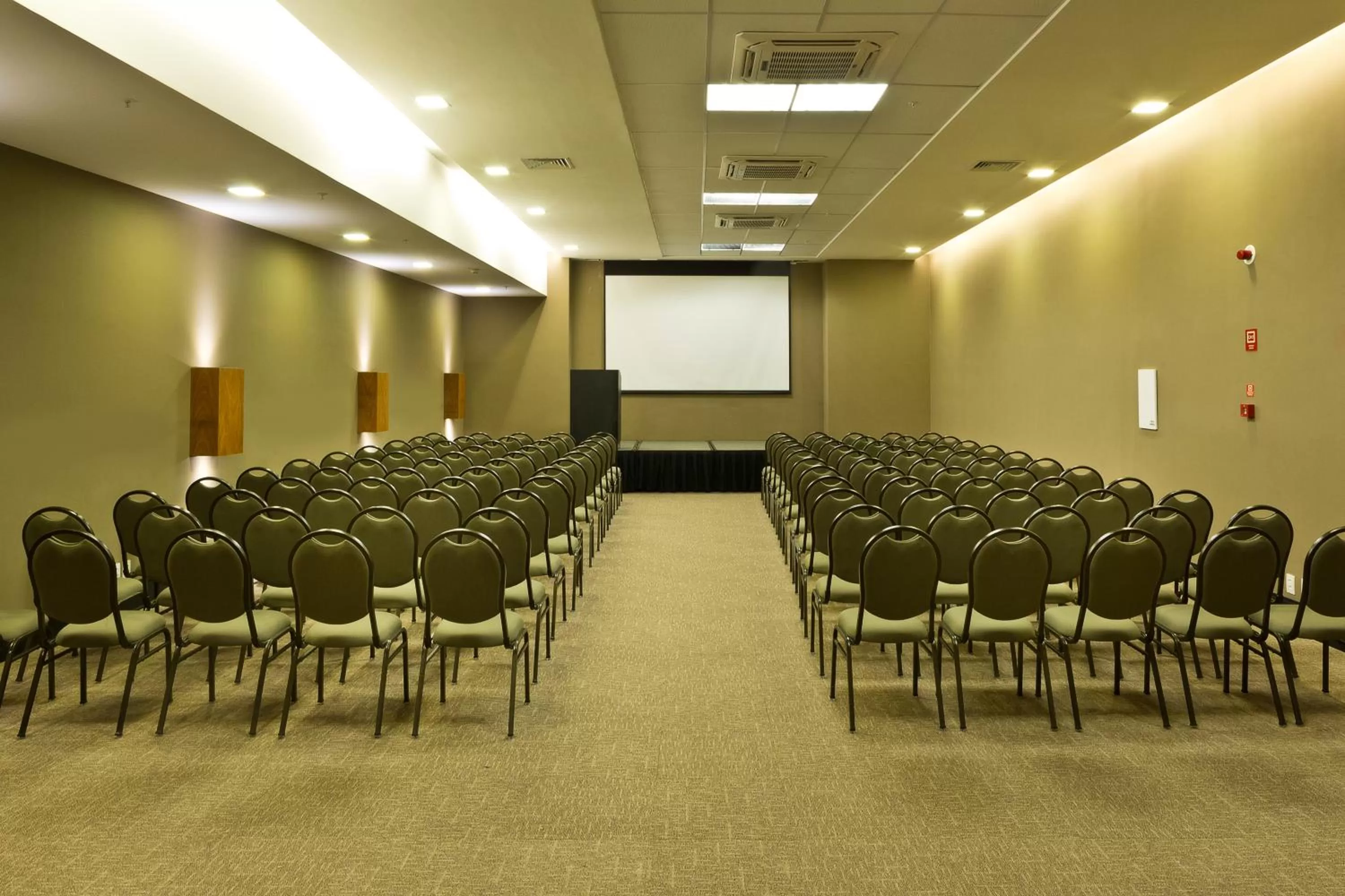 On site in Golden Tulip Natal Ponta Negra