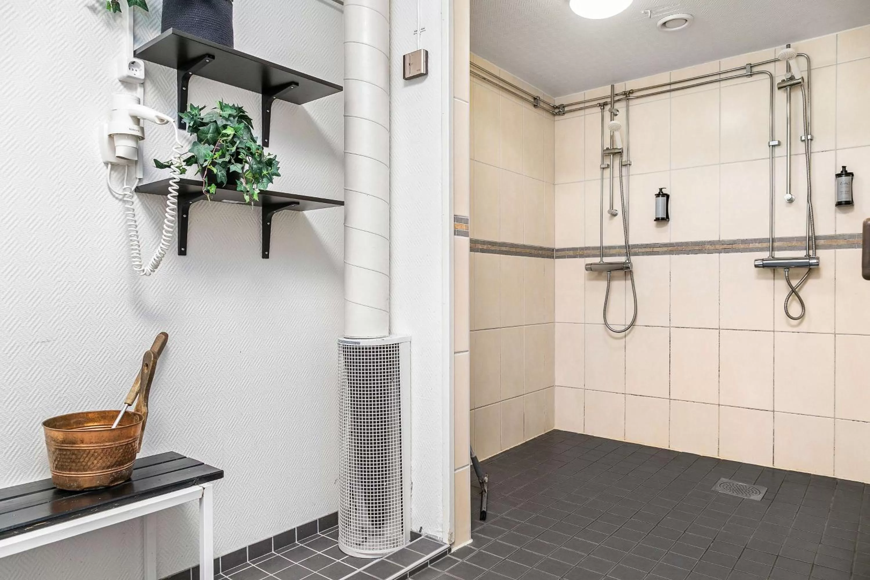 Property building in Best Western Ta Inn Hotel