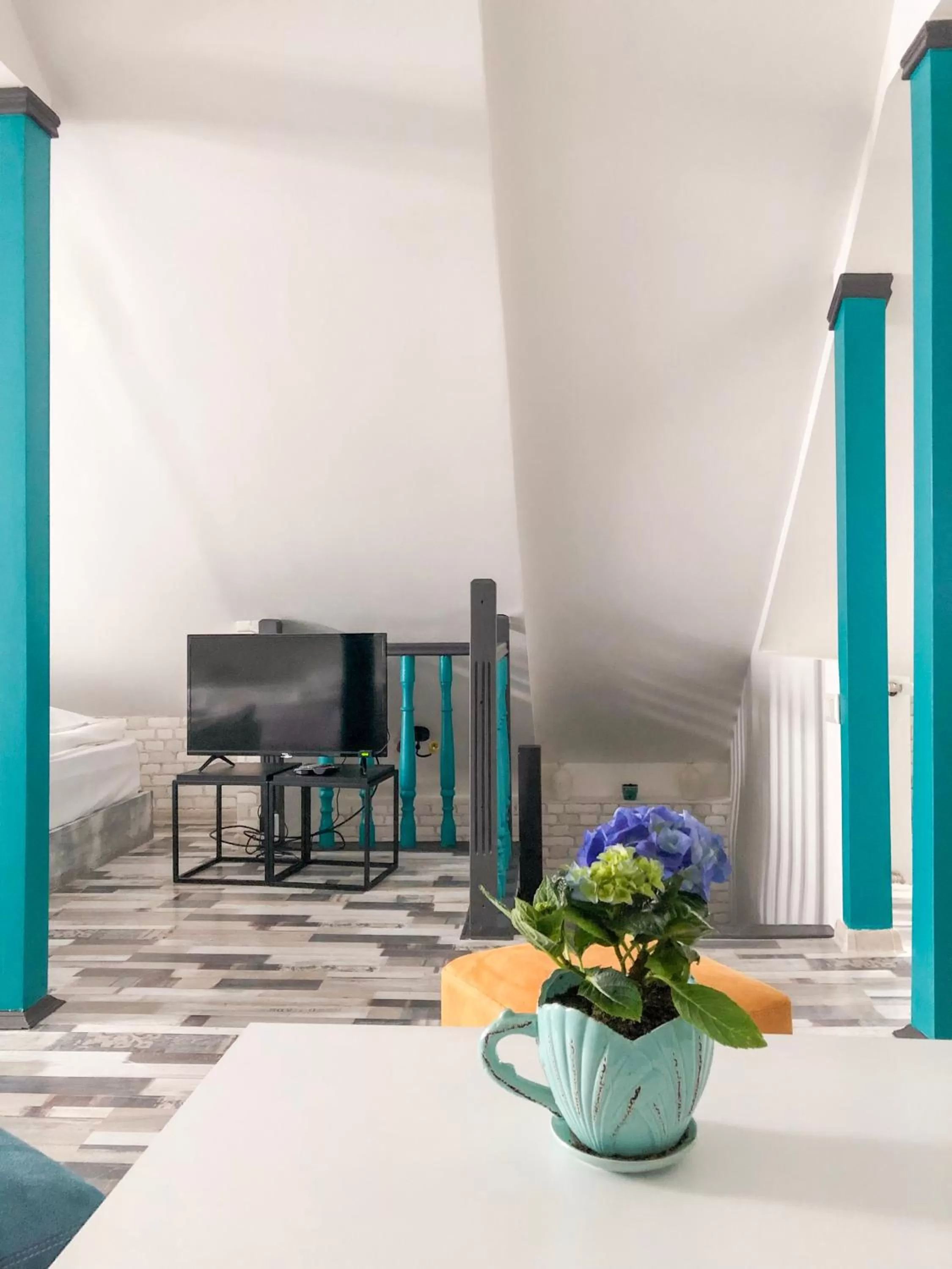 Living room in Check Point Hotel