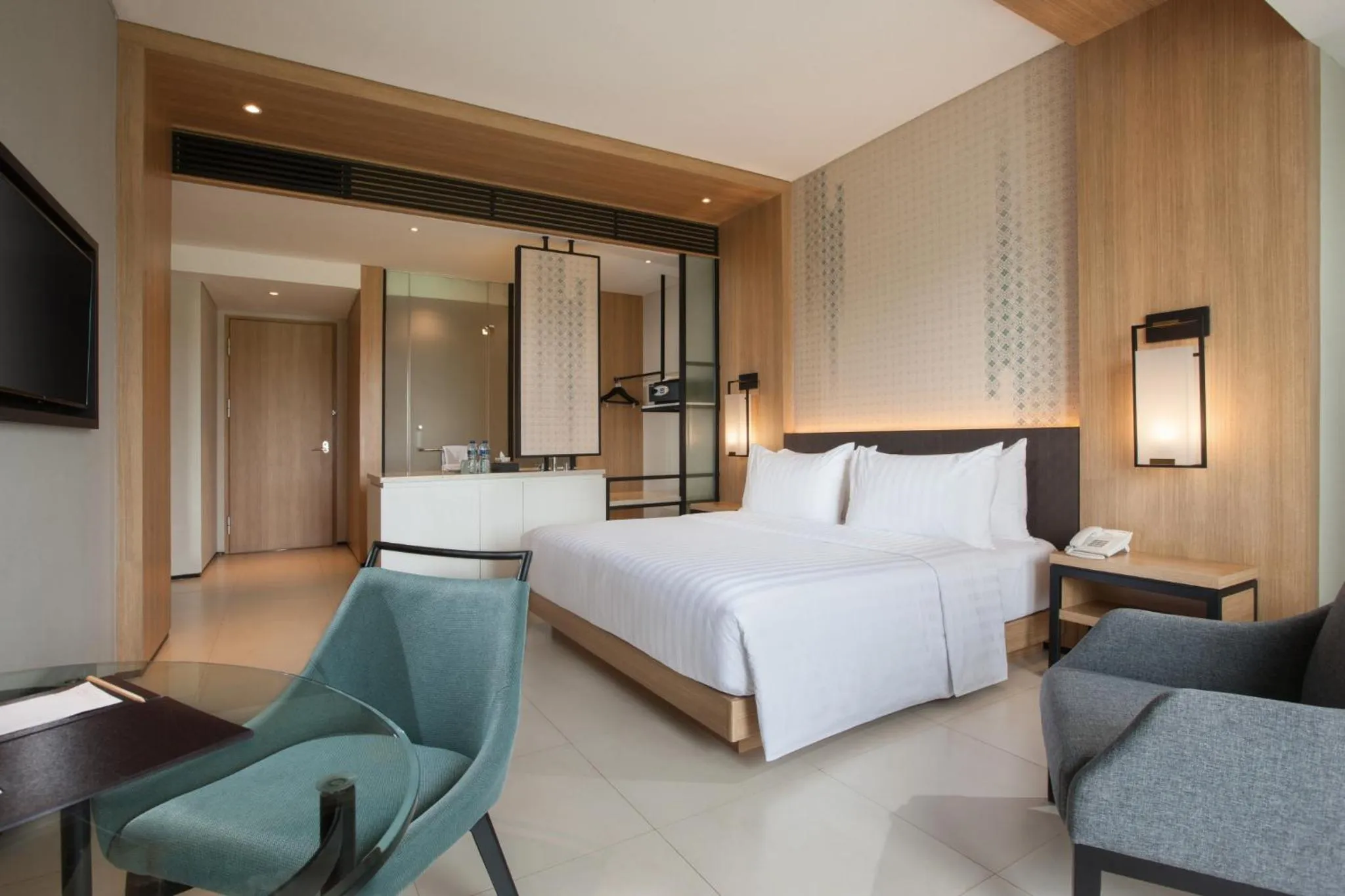 Bedroom, Bed in Hotel Santika Premiere Bandara Palembang