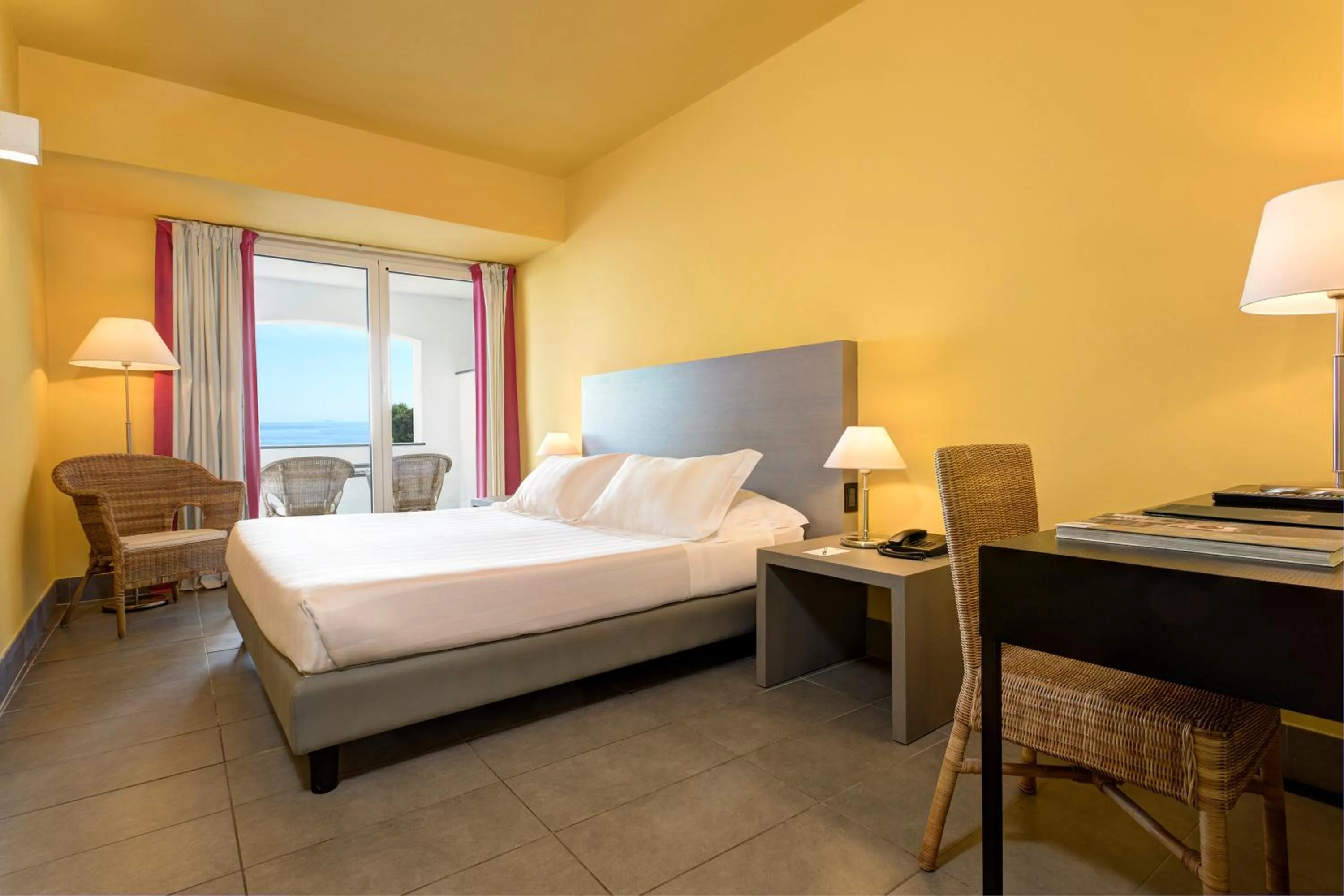 Bed in Hotel Punta San Martino