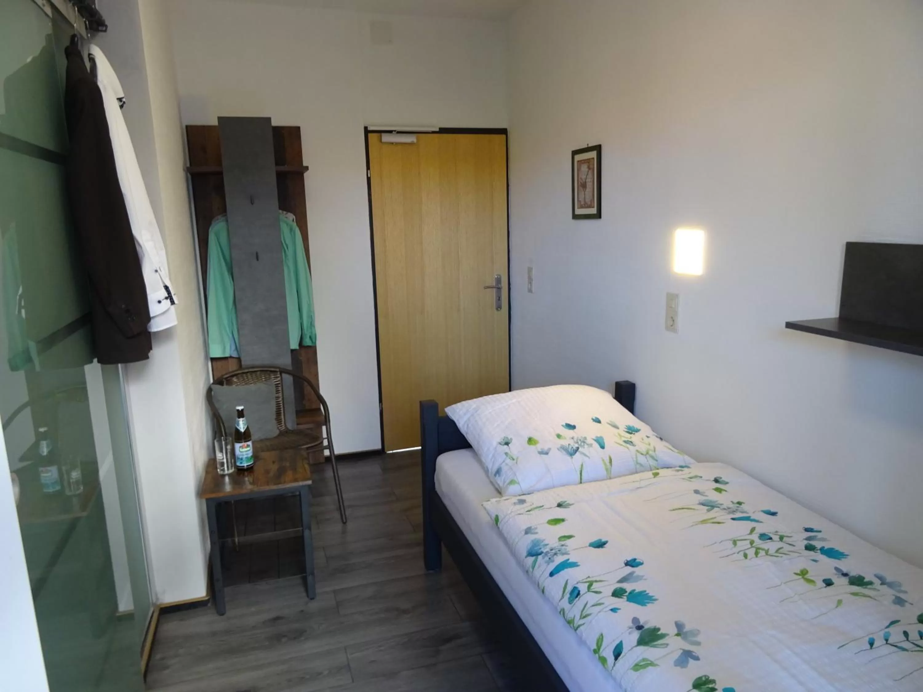 Photo of the whole room, Bed in Eventhotel Ö - Cappuccino