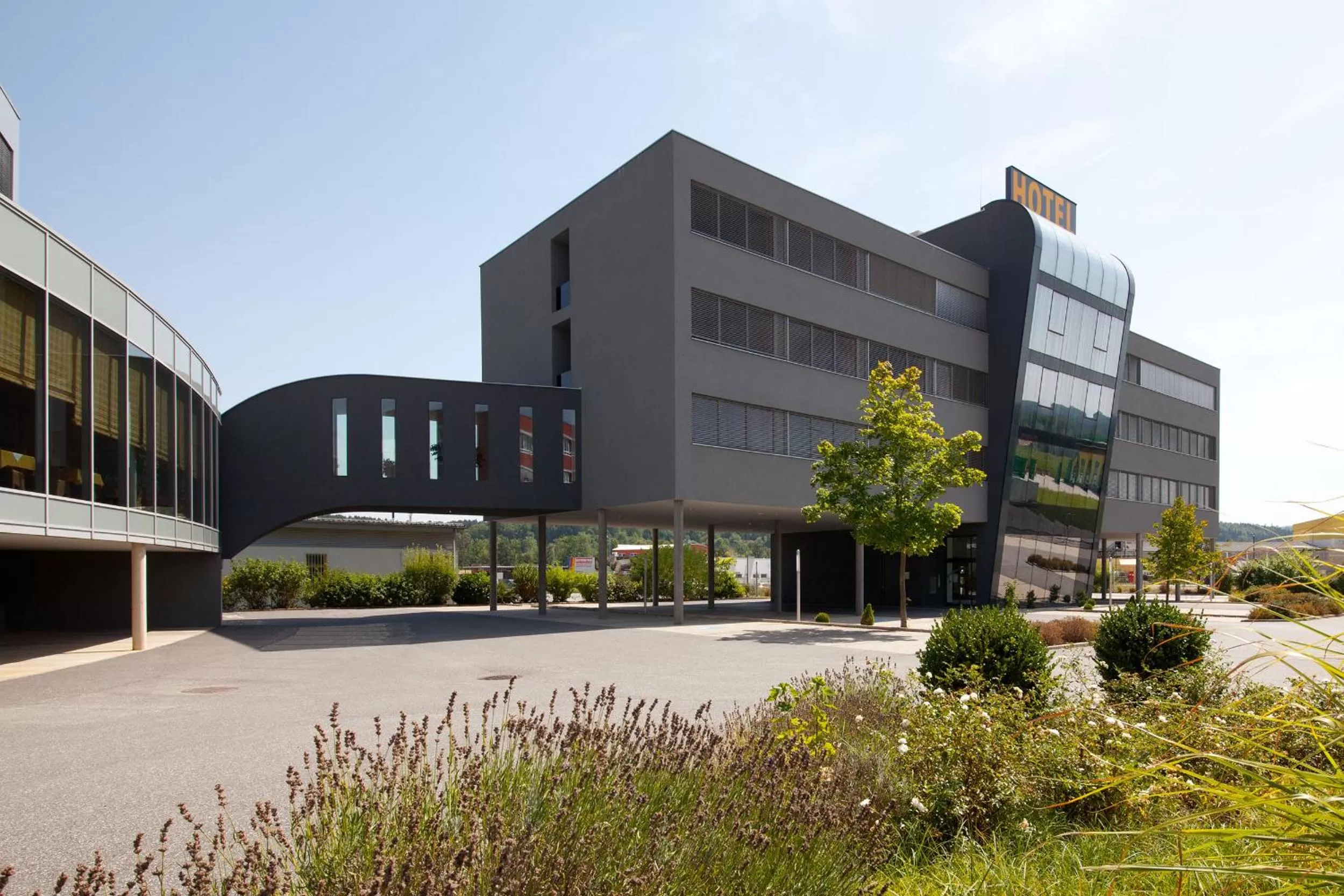 Facade/entrance in Business Hotel Ambio Gleisdorf