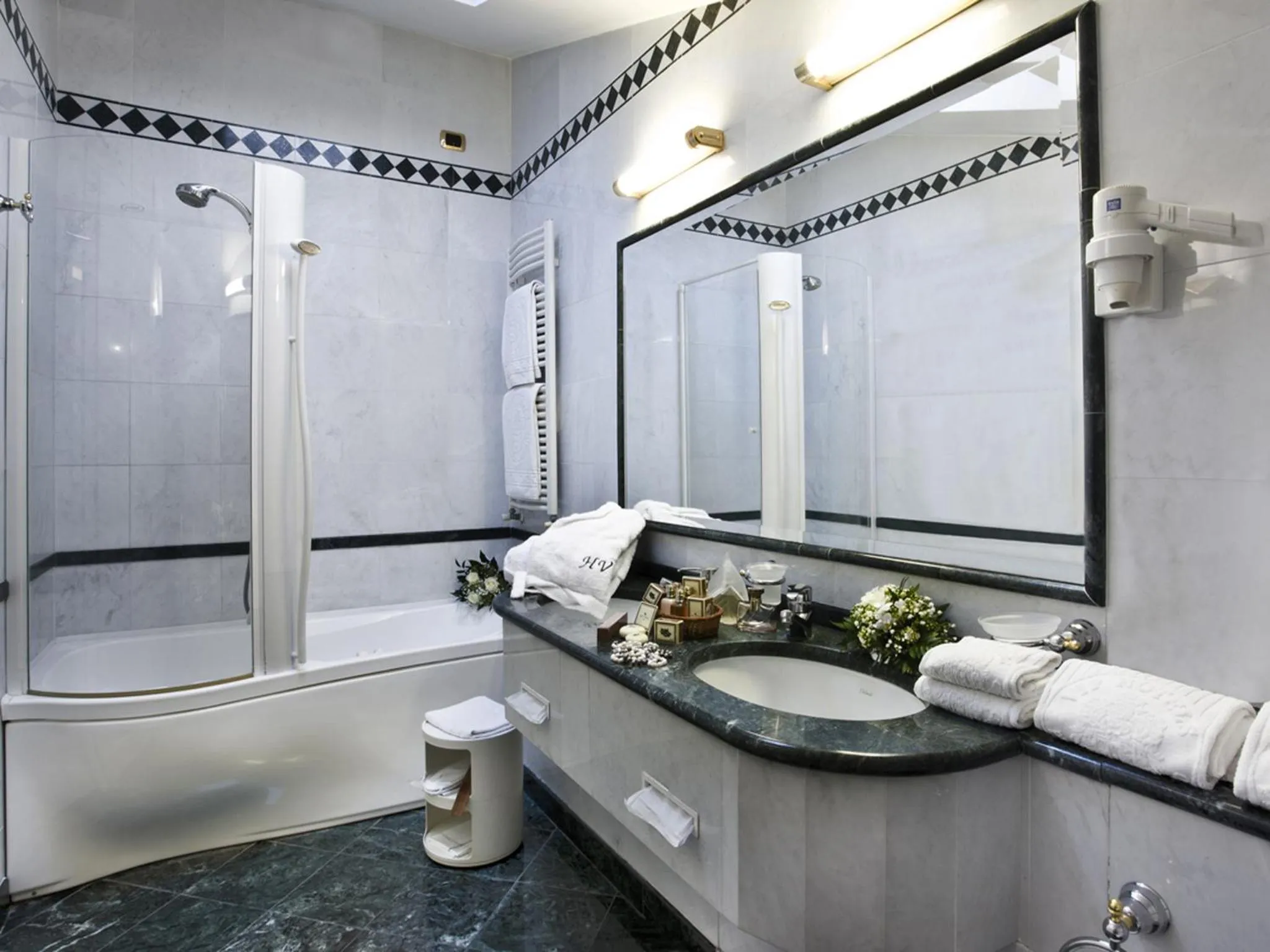 Bathroom in Hotel Vittoria