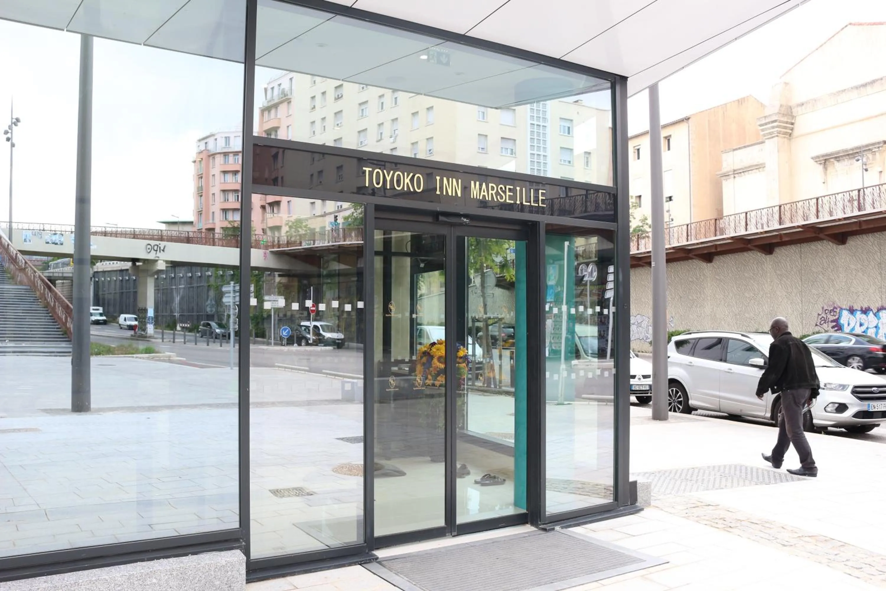 Facade/entrance in Toyoko INN Marseille Saint Charles