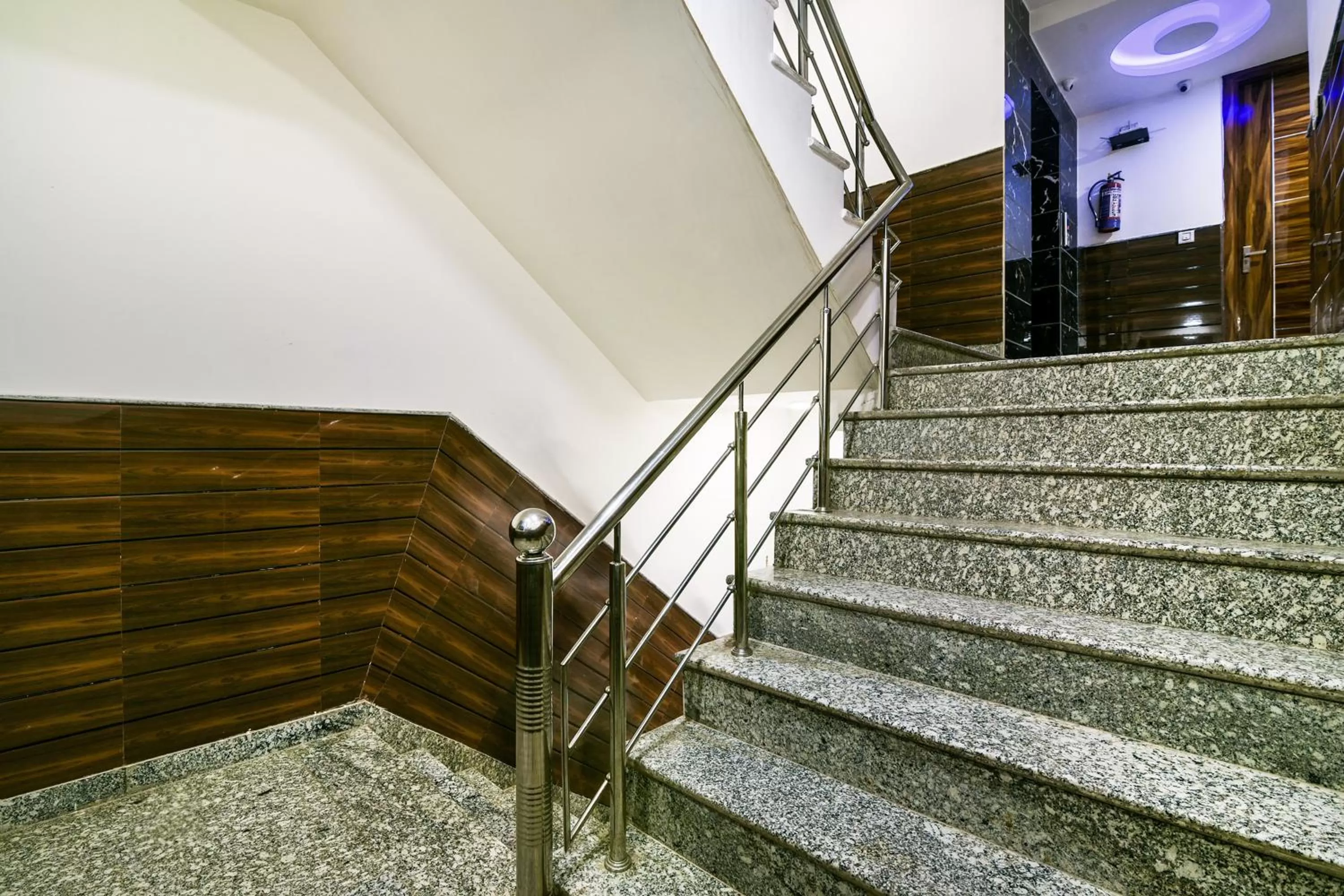 Property building in Hotel Pearl - Mahipalpur Delhi Airport