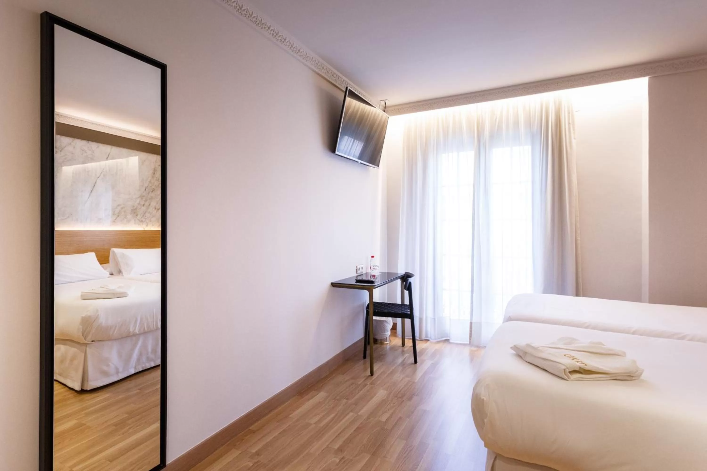 Bedroom, Bed in Hotel Dauro Premier