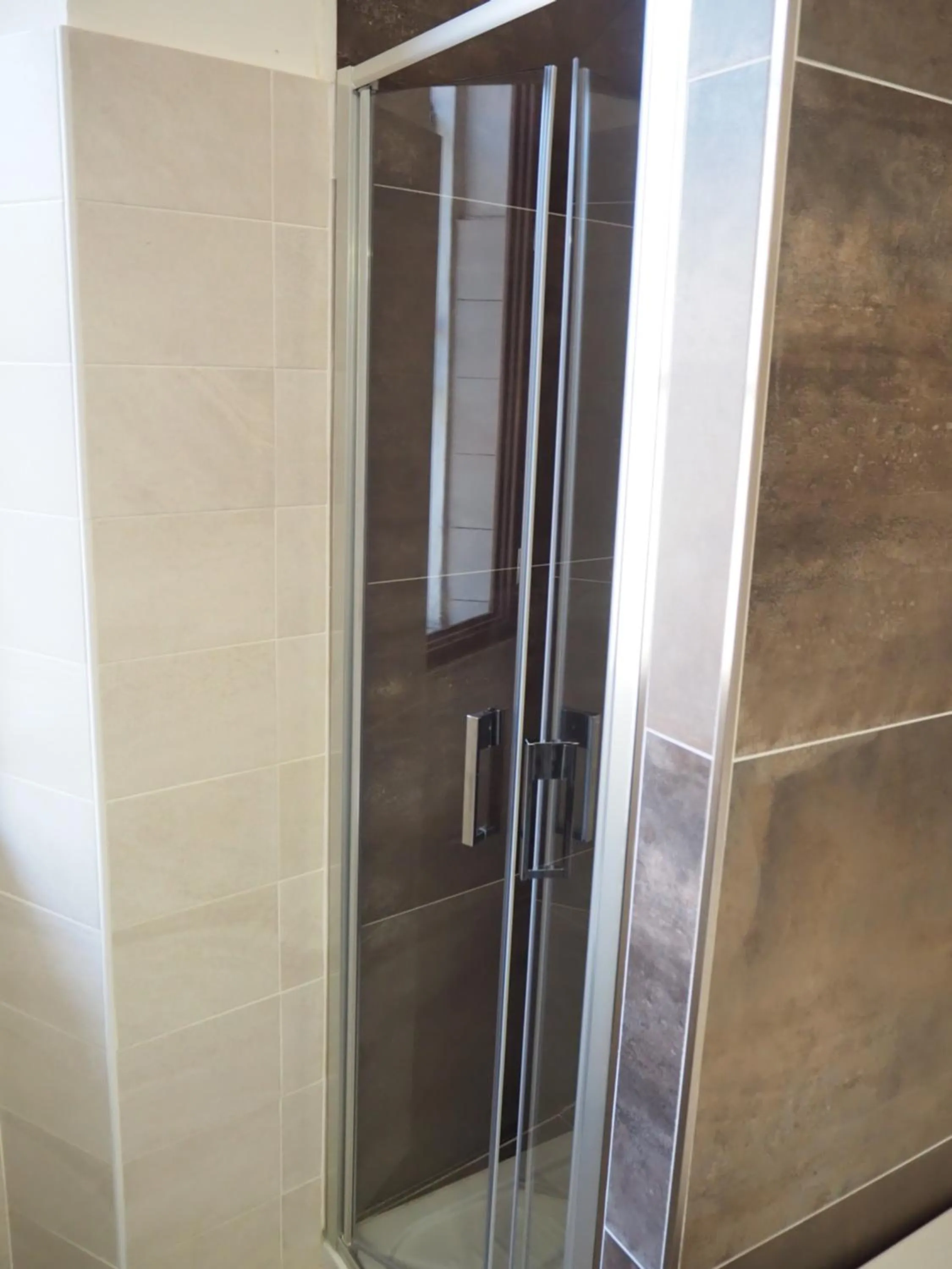 Shower in Apollo Guest House