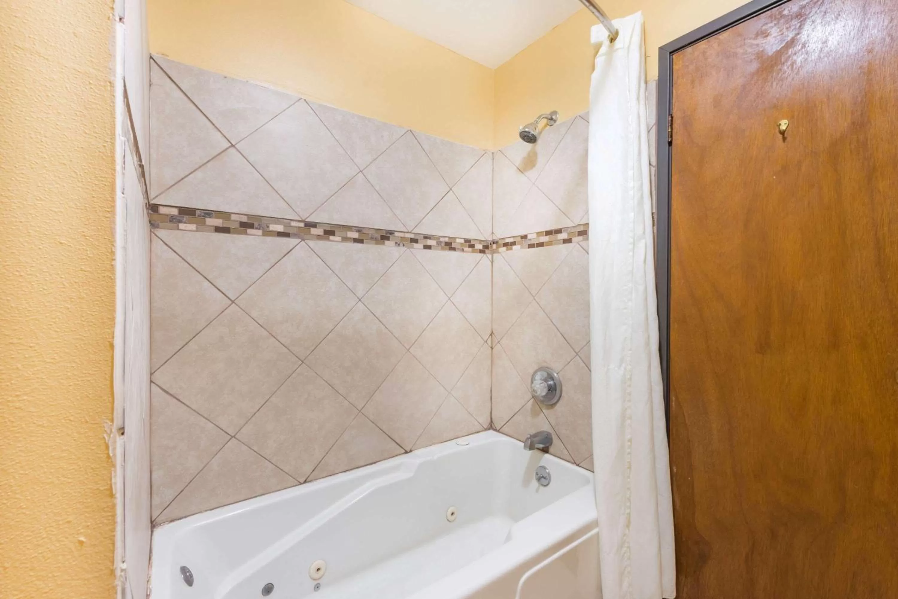 Bathroom in Super 8 by Wyndham Okawville