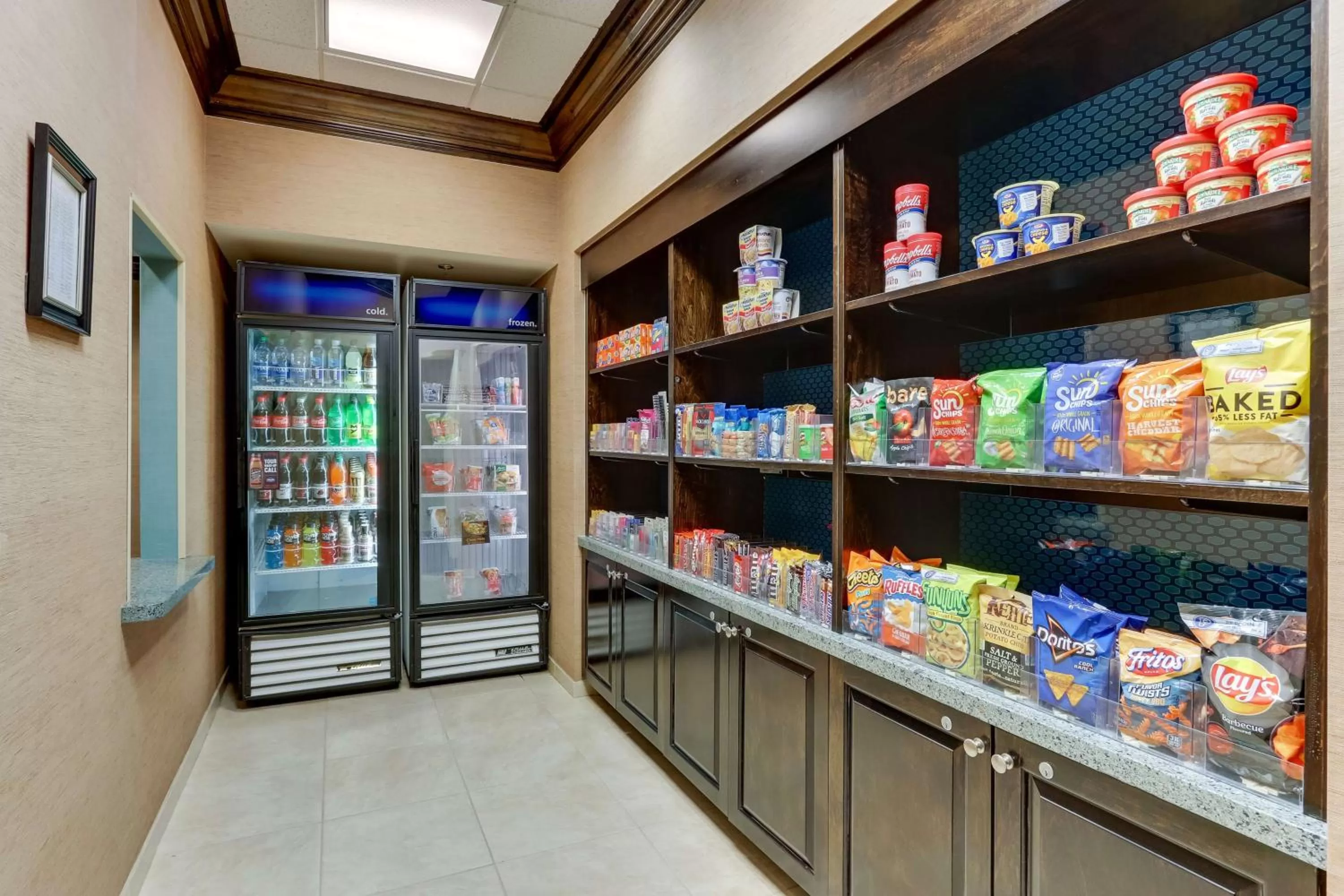 Restaurant/places to eat in Hampton Inn and Suites Swansboro Near Camp Lejeune