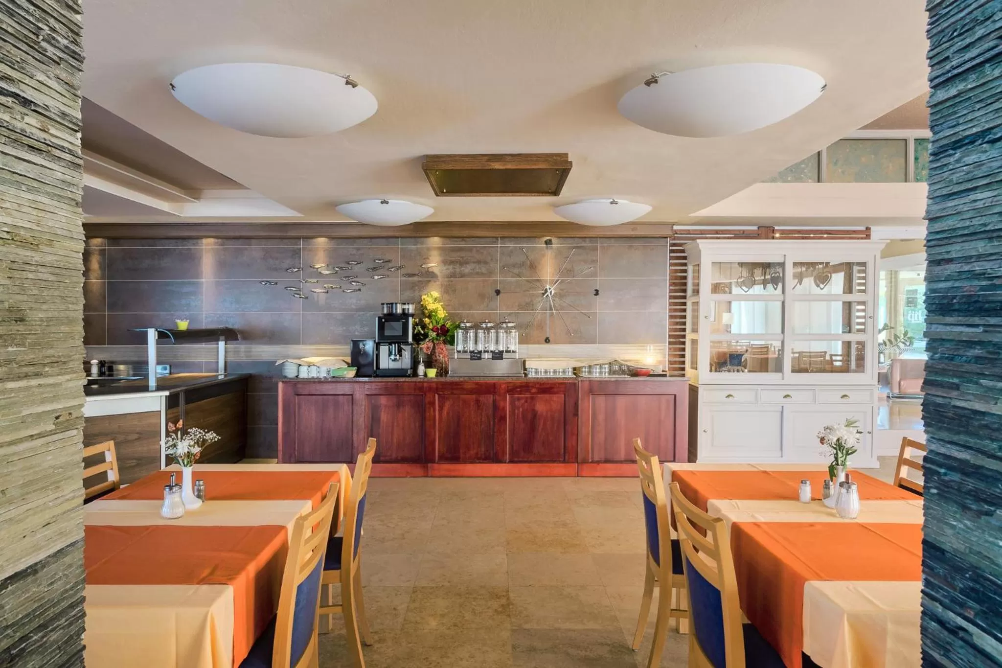 Restaurant/Places to Eat in Hotel Porec