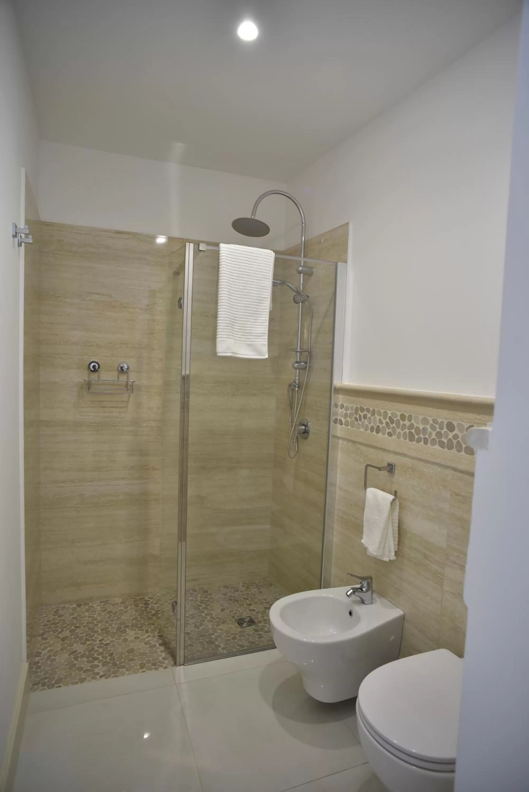 Bathroom in Home dentro il teatro