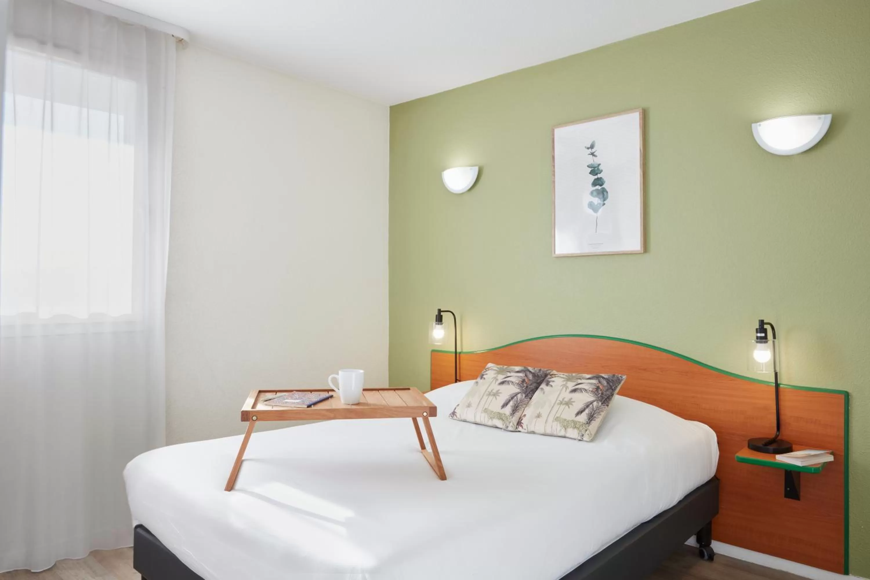 Bedroom, Bed in Aparthotel Adagio Access Bordeaux Rodesse