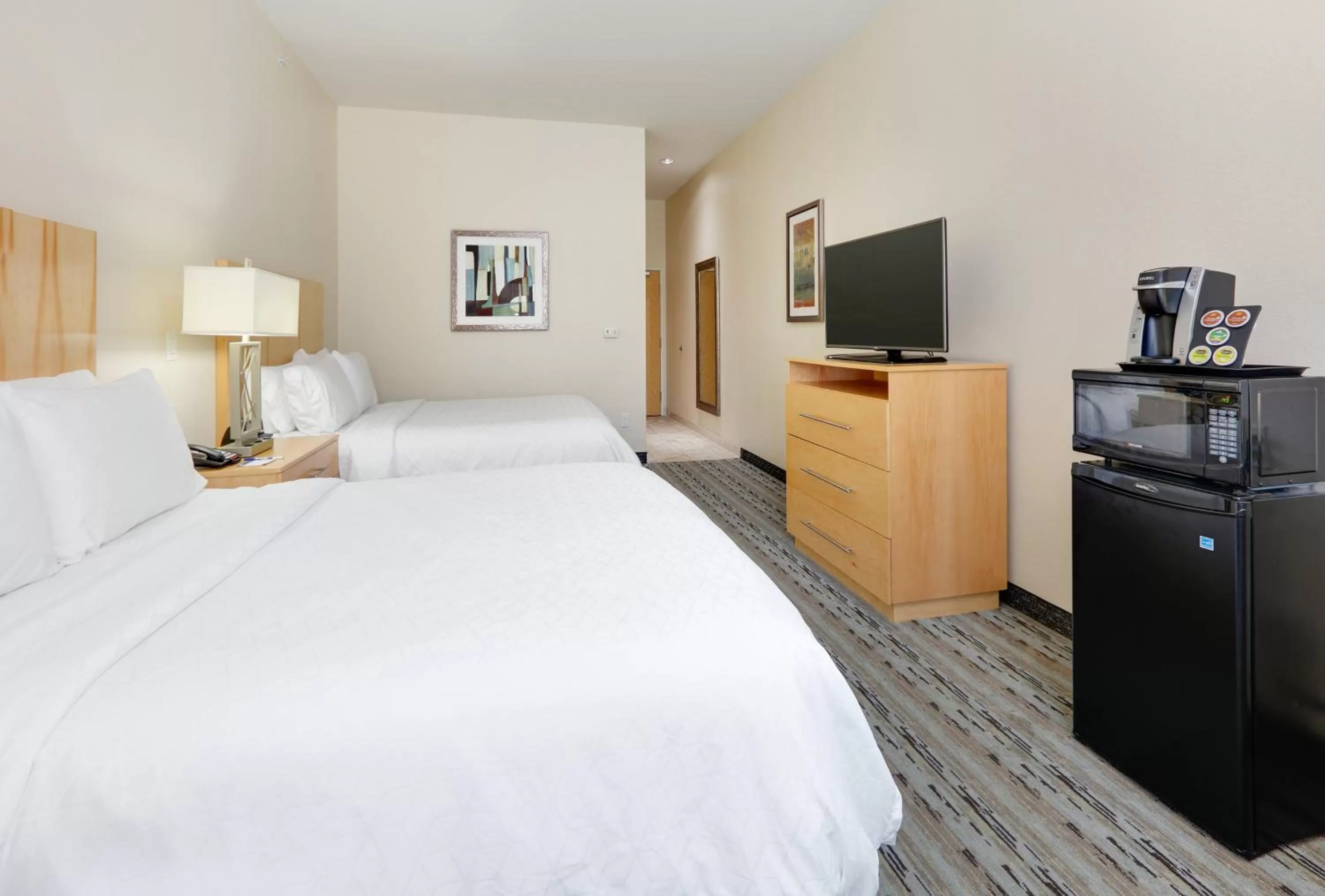 Photo of the whole room, Bed in Holiday Inn Express & Suites San Antonio - Brooks City Base by IHG