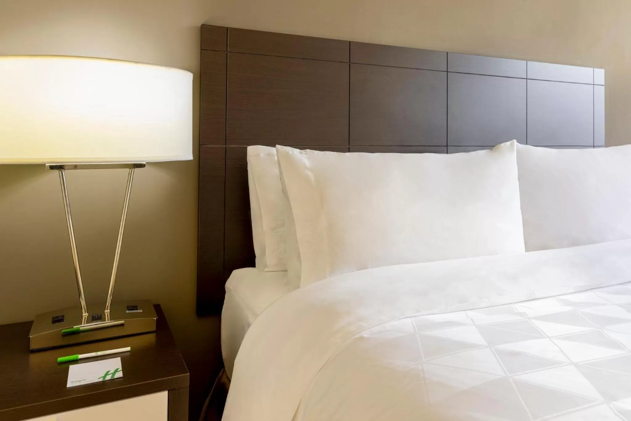 Photo of the whole room, Bed in Holiday Inn Panama Distrito Financiero by IHG