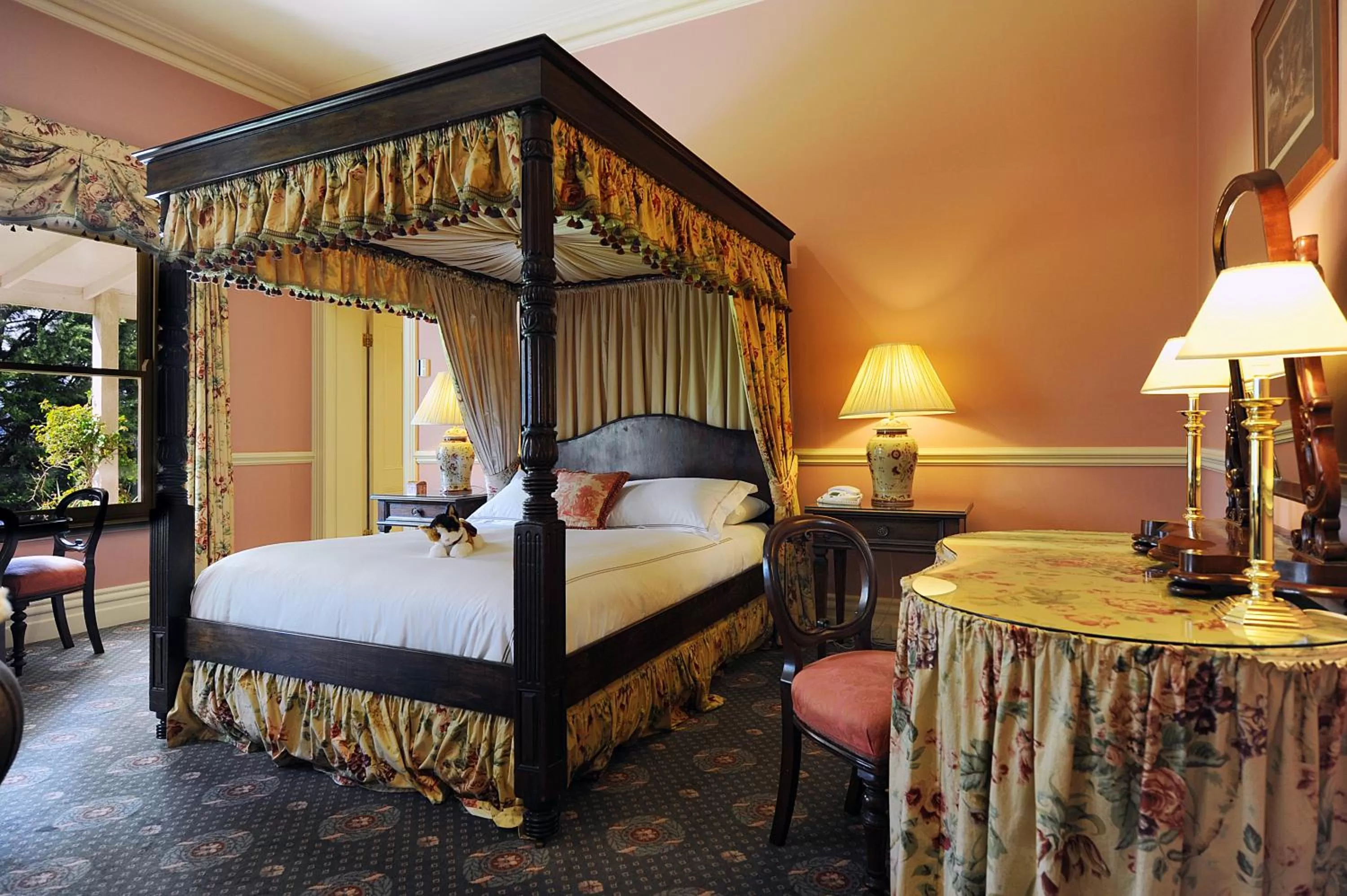 Bed in Chateau Yering