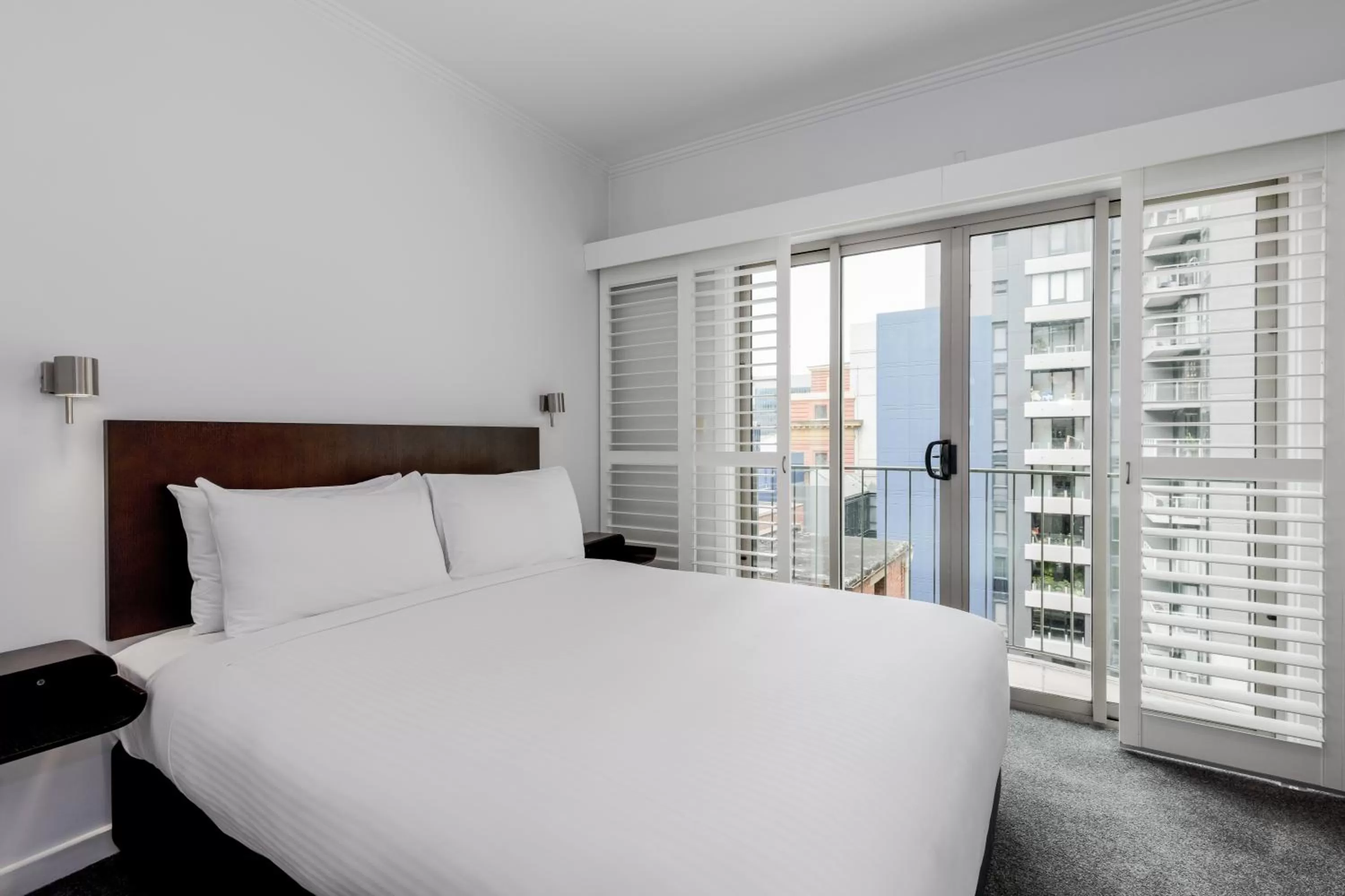 Bed in Alto Hotel On Bourke