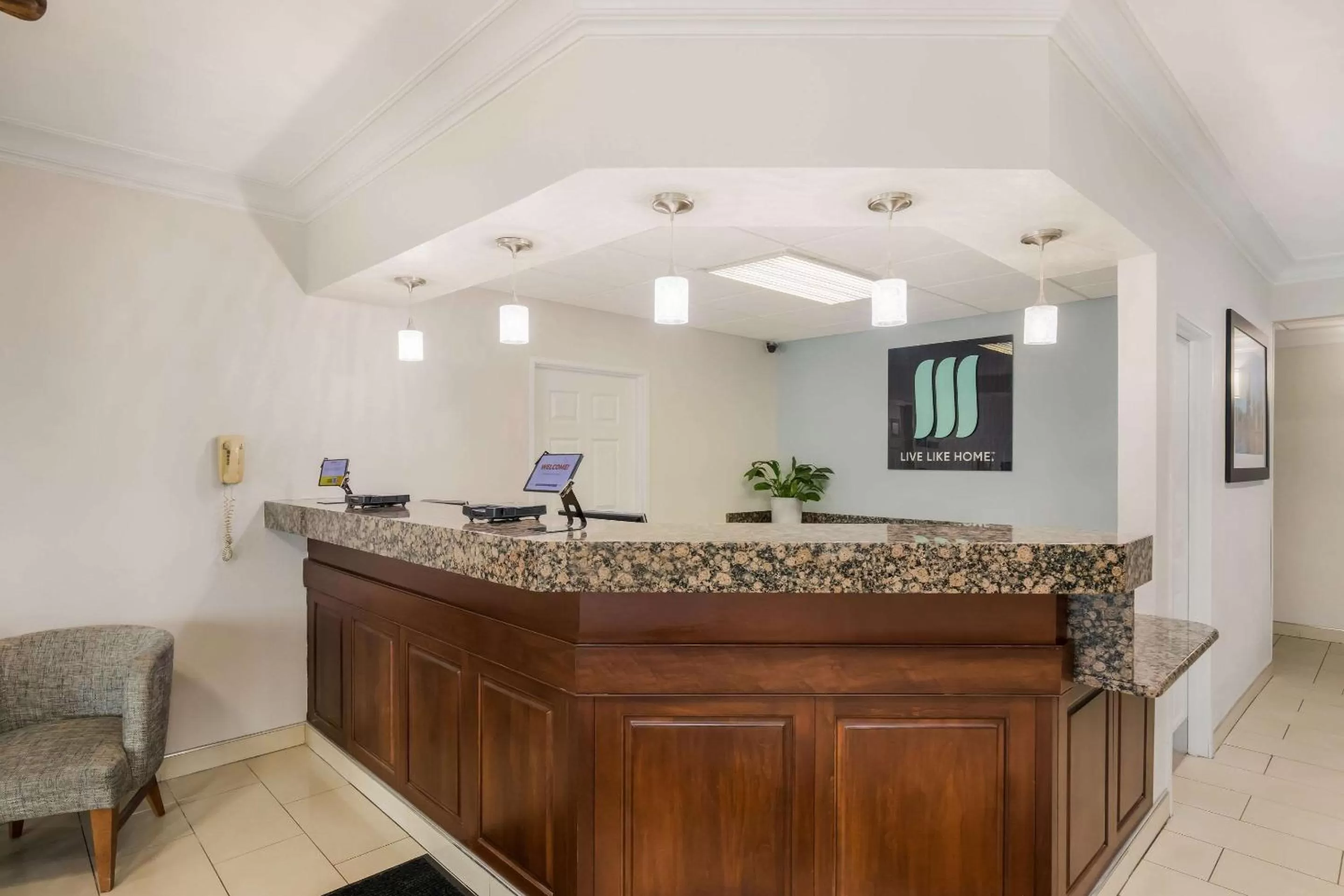 Lobby or reception in MainStay Suites Joliet I-80