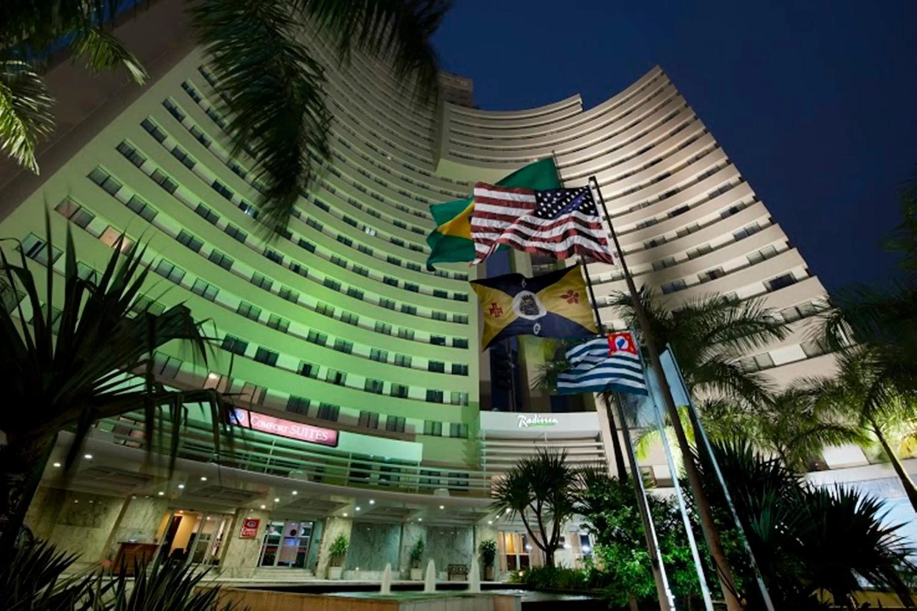 Facade/entrance in Comfort Suites Alphaville