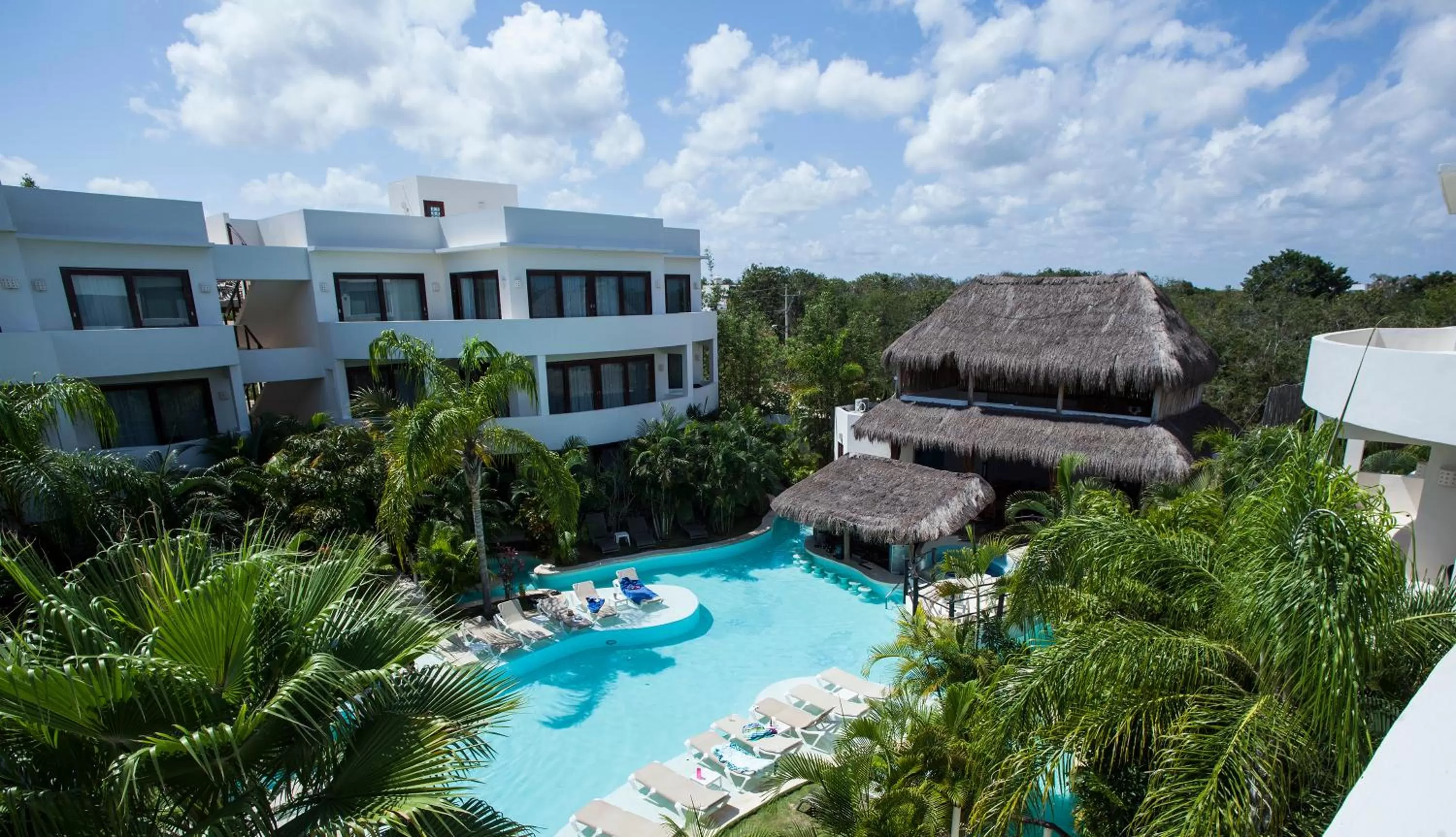 Restaurant/places to eat in Mak Nuk Village - Clothing Optional