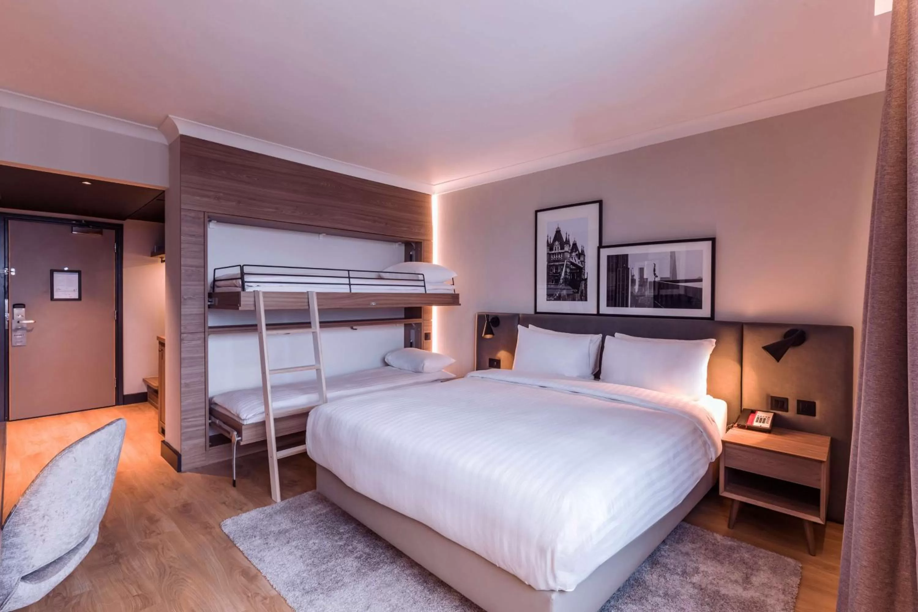 Photo of the whole room, Bed in Radisson Hotel and Conference Centre London Heathrow