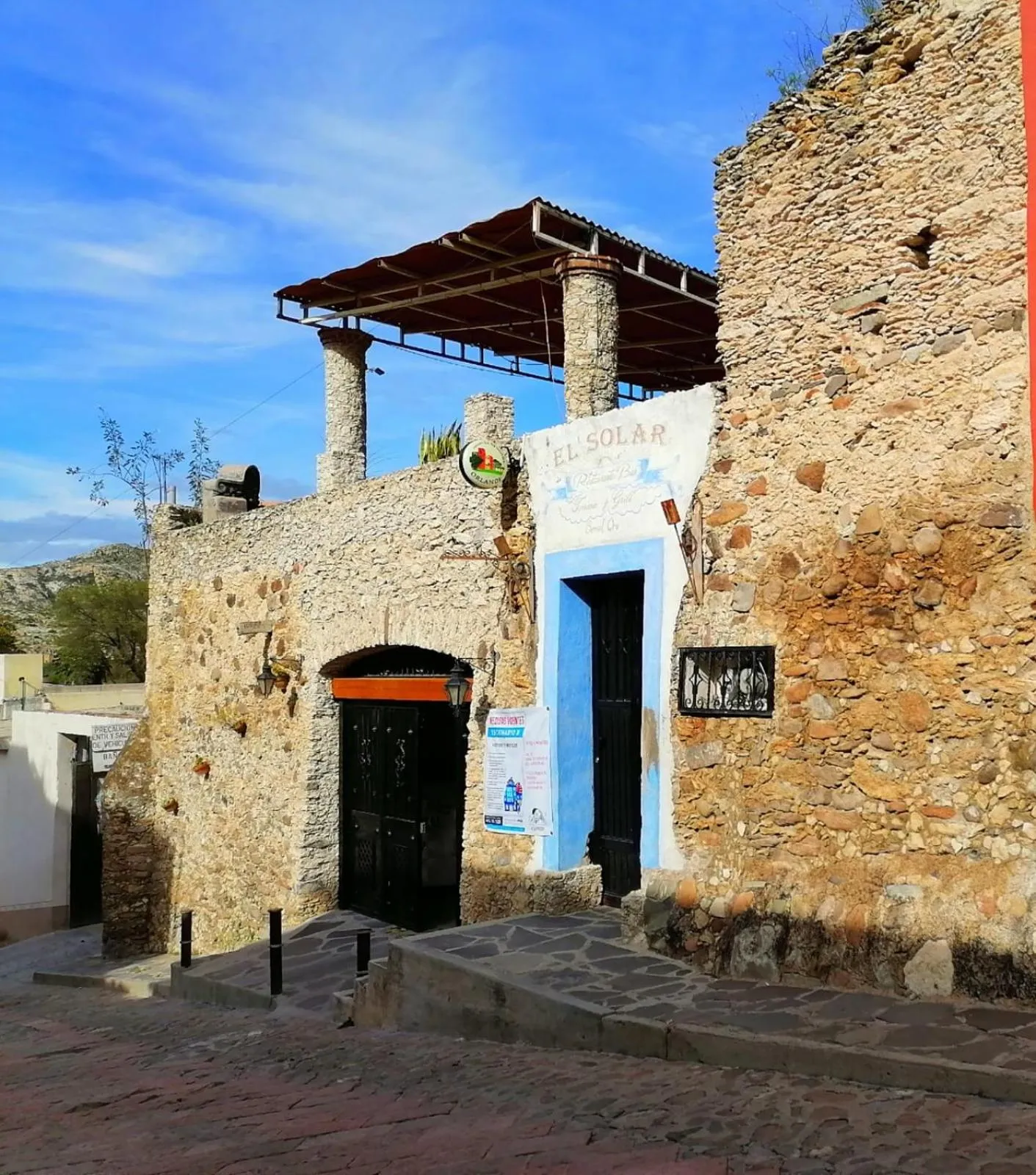 Property building in Hotel 19 de Enero Centro