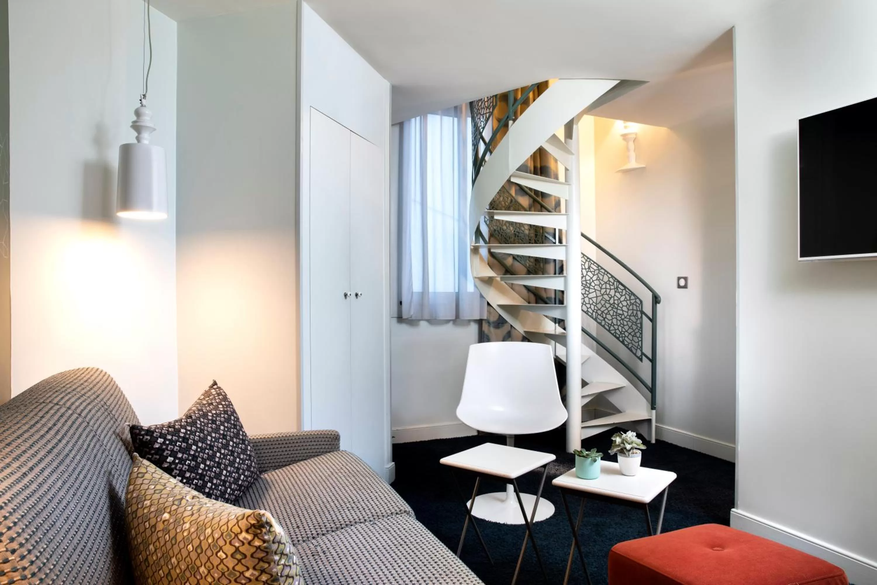 Photo of the whole room in Hôtel Marais Hôme