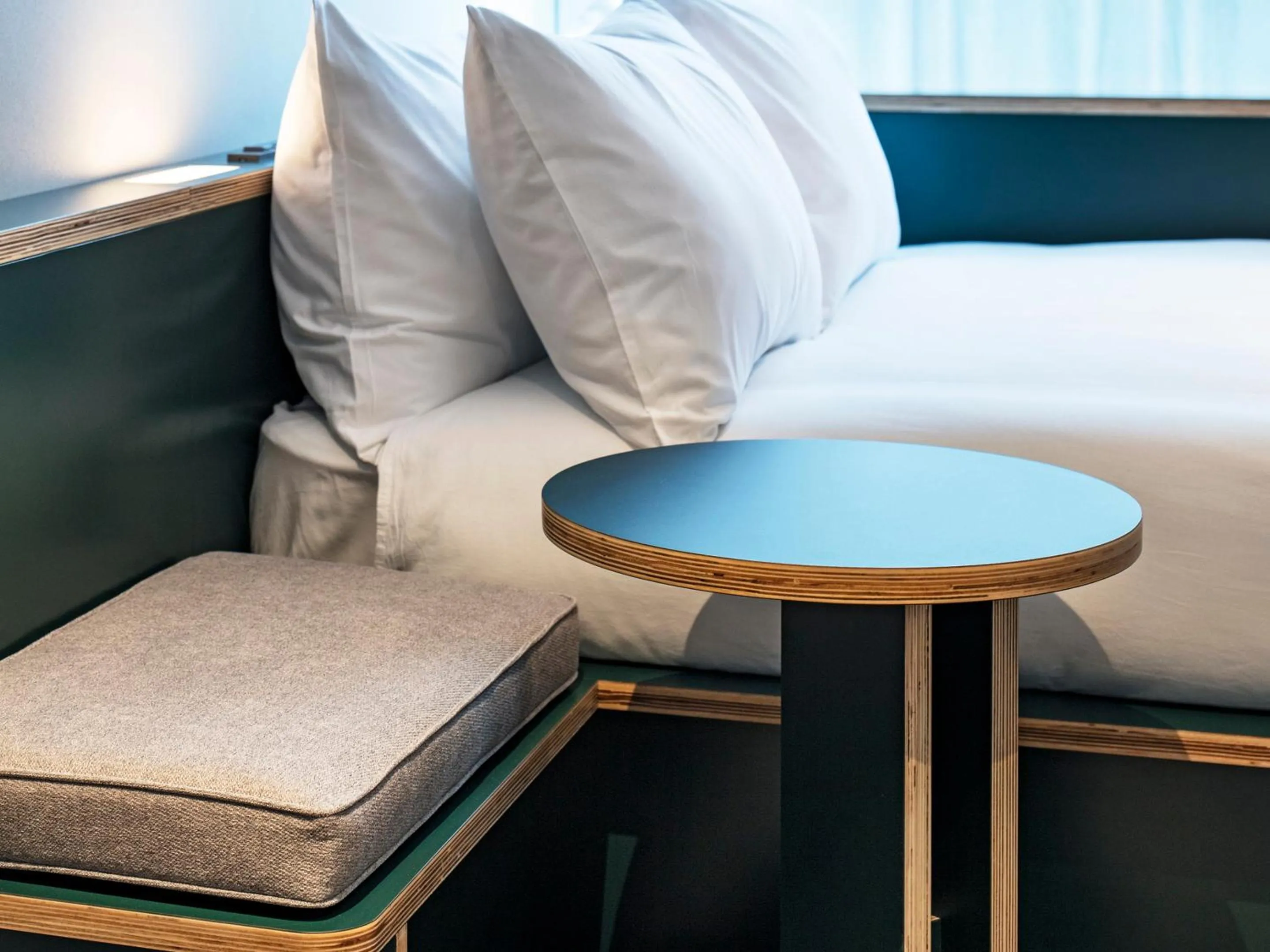 Photo of the whole room, Bed in all day place shibuya