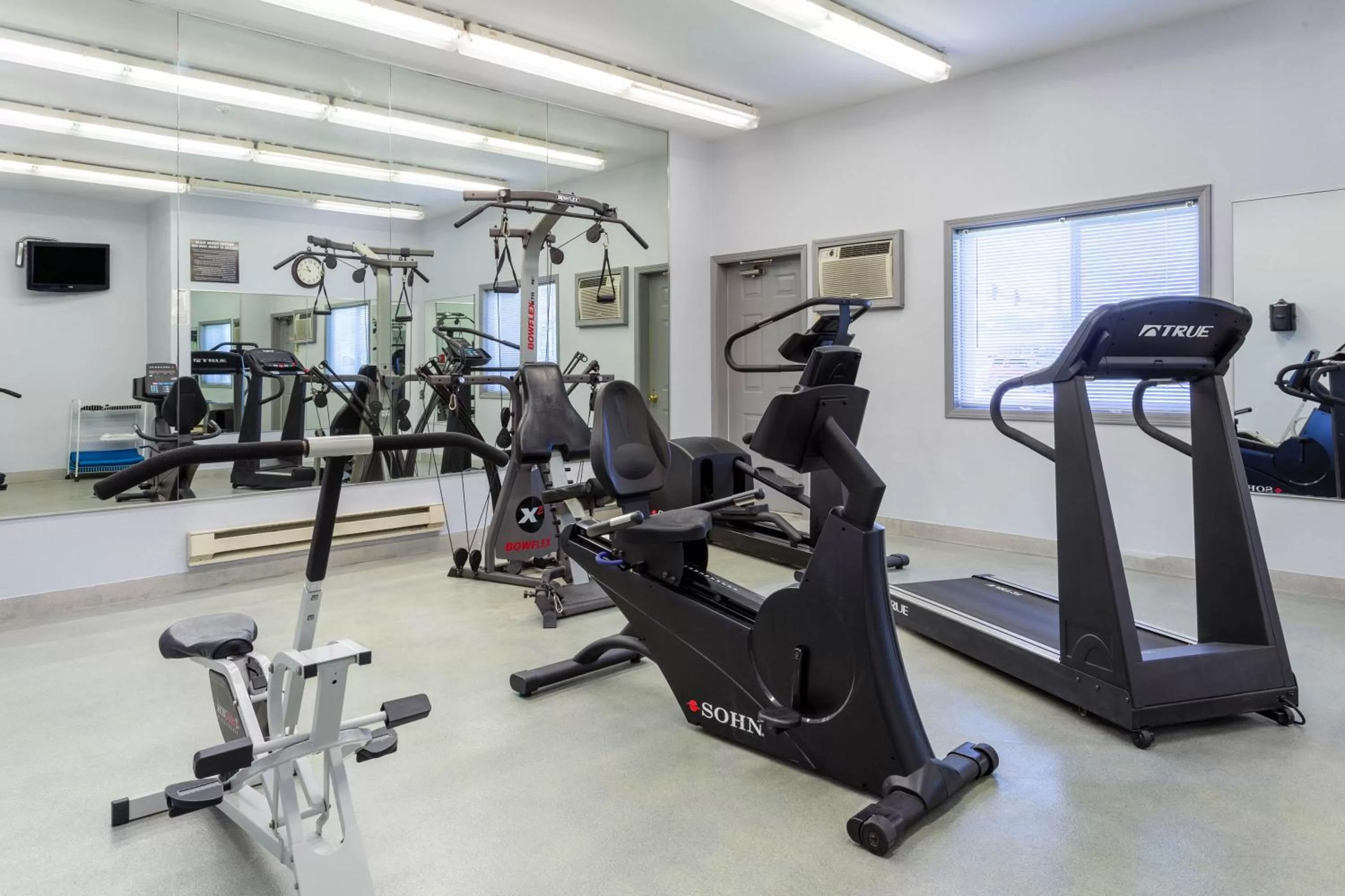 Fitness centre/facilities in Baymont by Wyndham Marinette