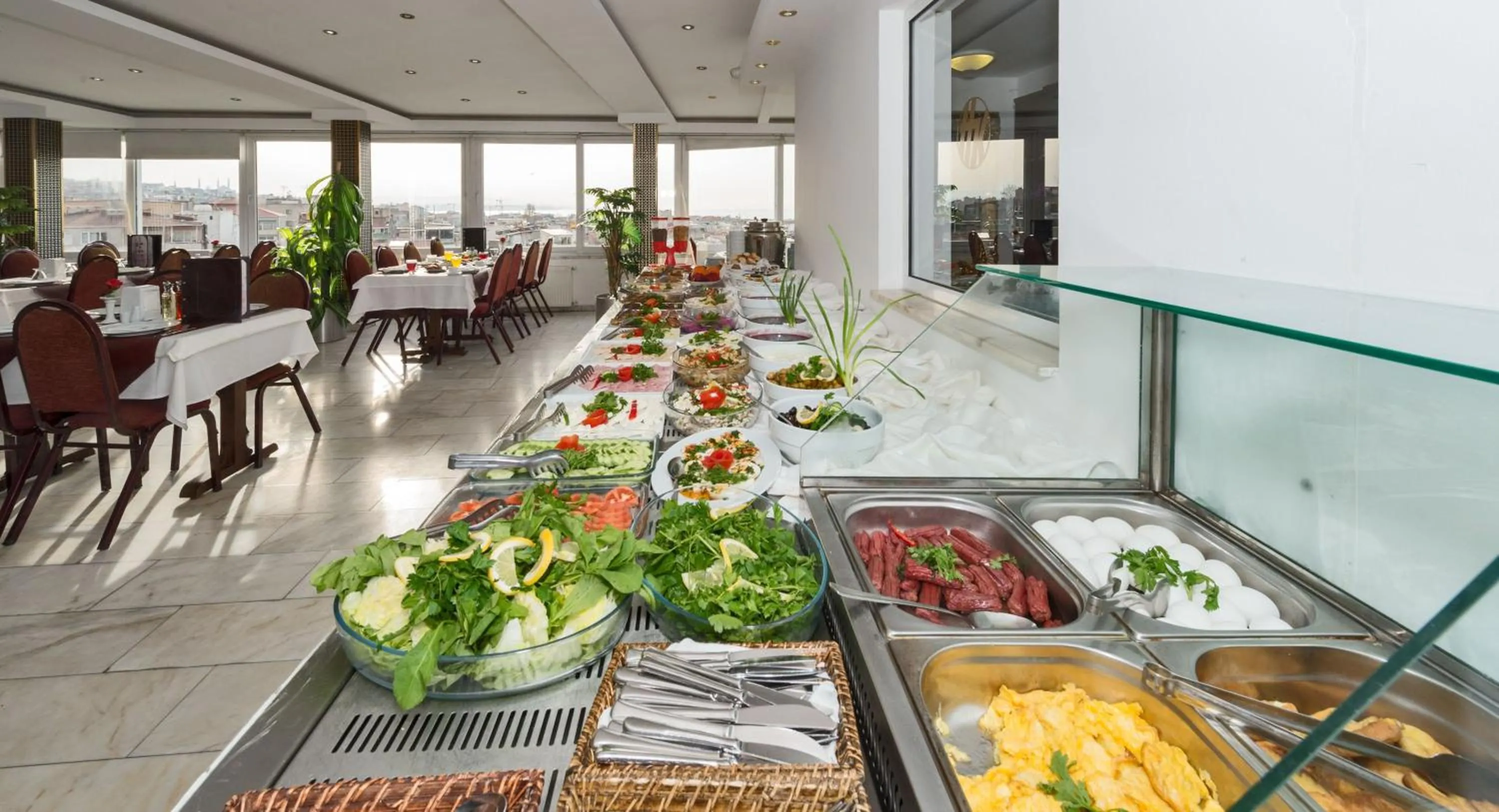 Buffet breakfast in Kuran Hotel International