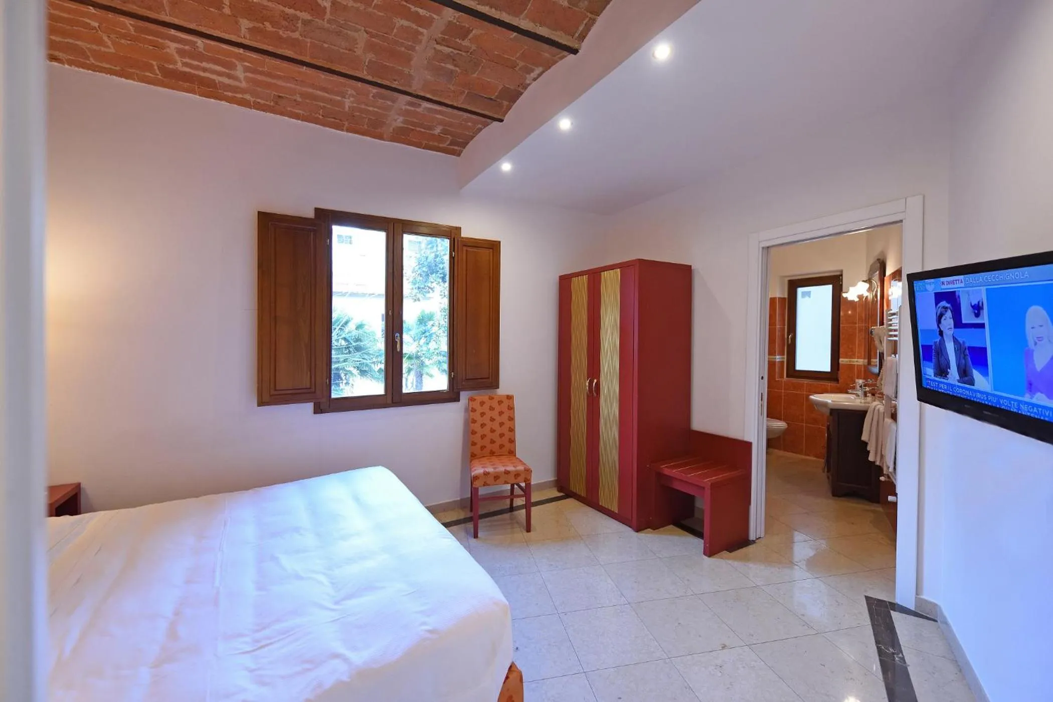 Photo of the whole room, Bed in Relais La Corte di Cloris