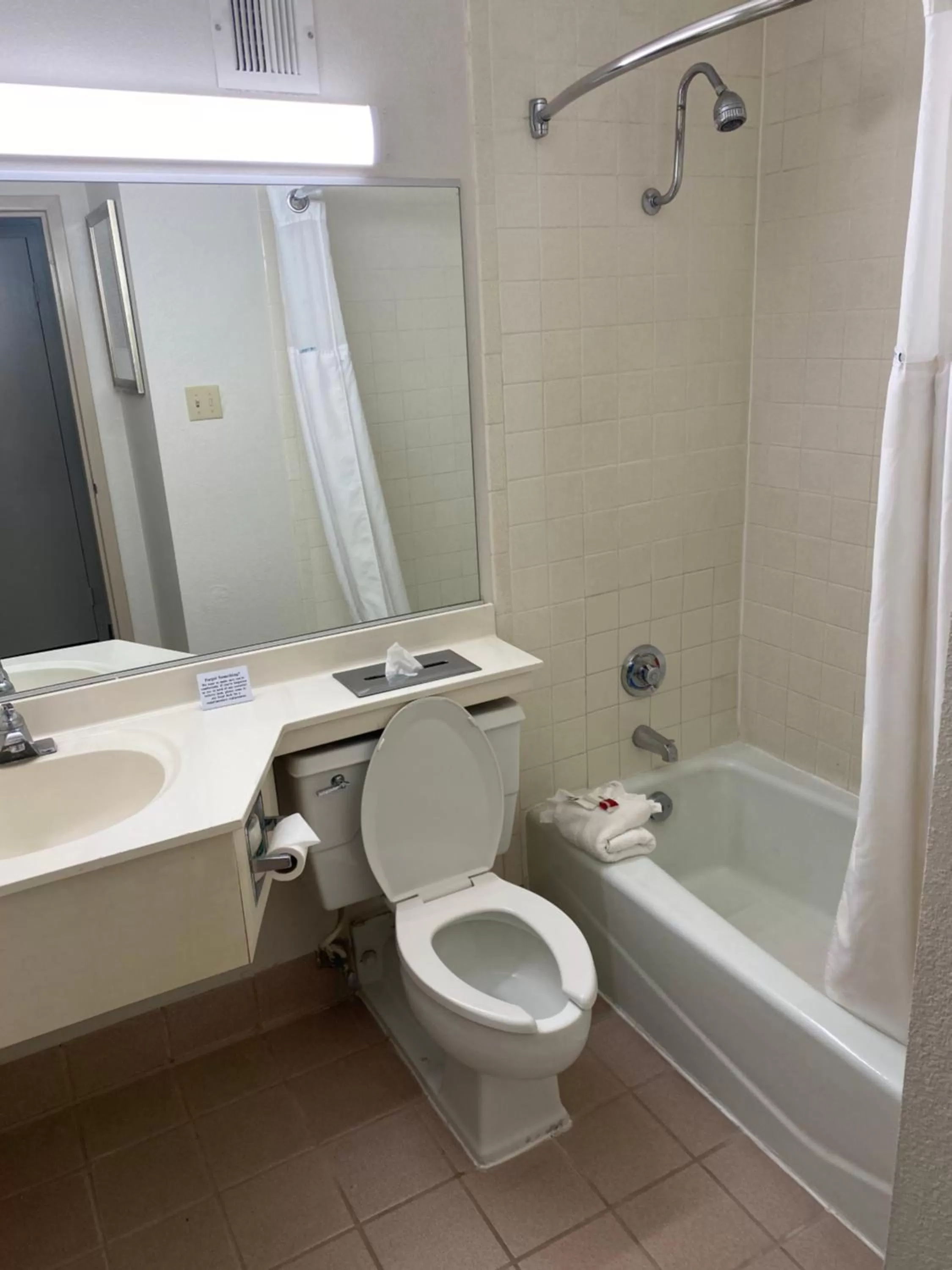 Ramada by Wyndham Albuquerque Midtown