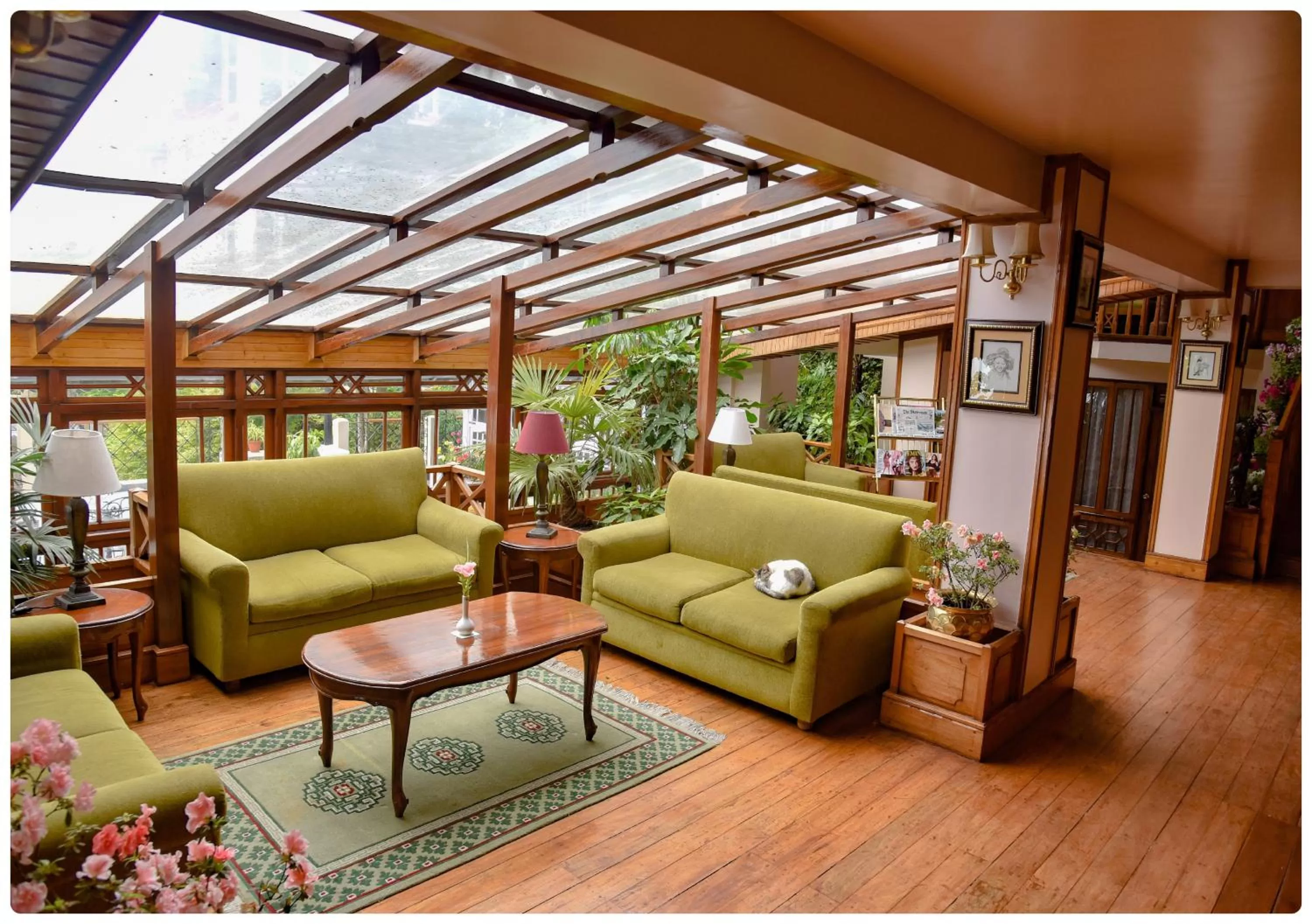 Lobby or reception, Lobby/Reception in Cedar Inn