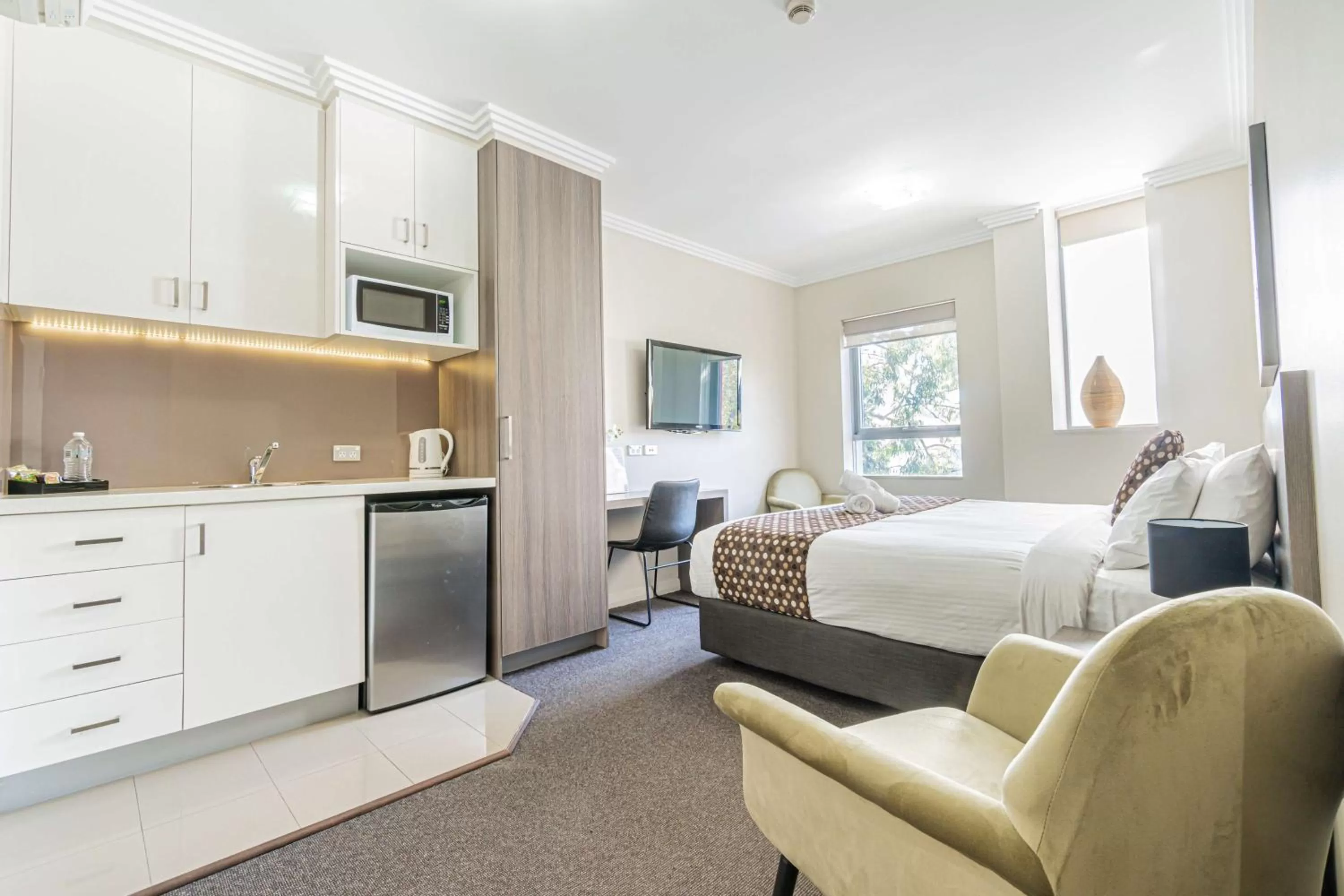 Bedroom, Bed in Best Western Plus Camperdown Suites